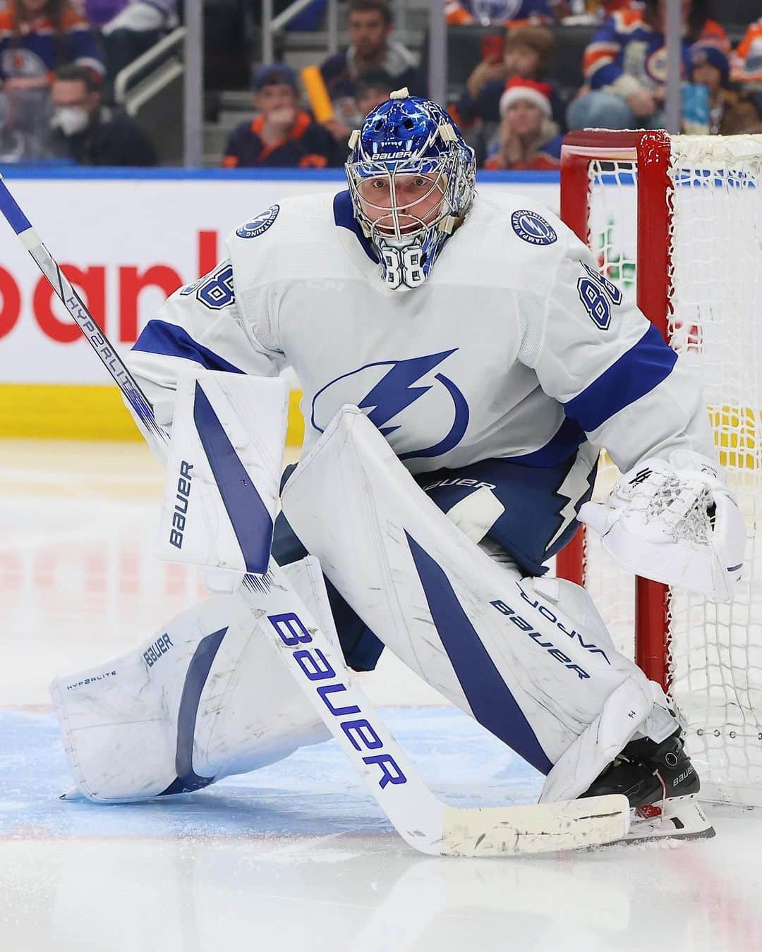 NHLのインスタグラム：「Dialed in. 🙅‍♂️  Andrei Vasilevskiy made 53 saves last night in the @tblightning’s 7-4 win. 🔥」