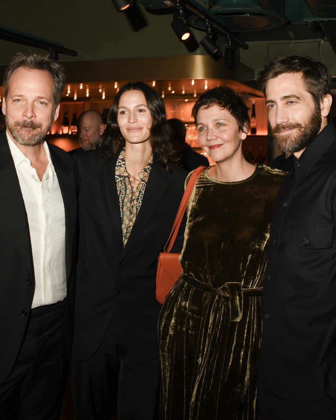 Just Jaredのインスタグラム：「Jake Gyllenhaal & girlfriend Jeanne Cadieu joined his sister Maggie Gyllenhaal & husband Peter Sarsgaard at a special screening of Peter’s new movie “Memory.” Peter’s co-star Jessica Chastain & director Michel Franco were also in attendance. #JakeGyllenhaal #JeanneCadieu #MaggieGyllenhaal #PeterSarsgaard #JessicaChastain #MichelFranco Photos: David Benthal/BFA.com」