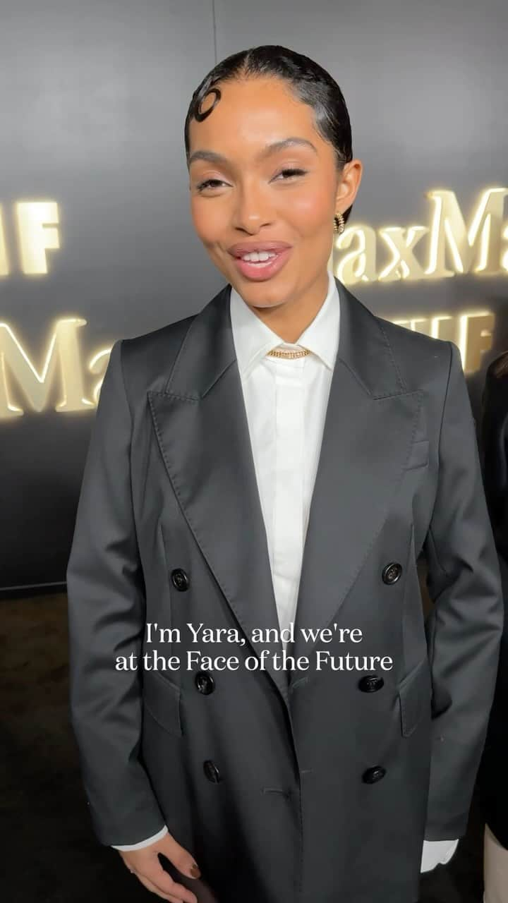 Vogue Parisのインスタグラム：「The actress of African-American and Iranian descent, @YaraShahidi, was presented with the @MaxMara « Face of the Future » award at the @WomenInFilmla 2023 ceremony. This provided the opportunity for her to talk to us about the convictions that she chamions loud and clear to drive progress for women in the film industry, as well as explaining why encouraging women to vote is something she feels strongly about.  Actrice d’origine afro-américaine-iranienne, #YaraShahidi a reçu le prix #MaxMara « Face of the Future à la cérémonie #WomenInFilm 2023. L’occasion de nous expliquer les convictions qu’elle porte haut et fort pour faire progresser l’industrie du cinéma pour les femmes. Et pourquoi encourager les femmes à voter est un combat qui lui tient particulièrement à coeur.   Fashion, Social & Video Editor At-Large: @Hugocmpn Edit: @toufik_br   #MaxMaraFOTF」