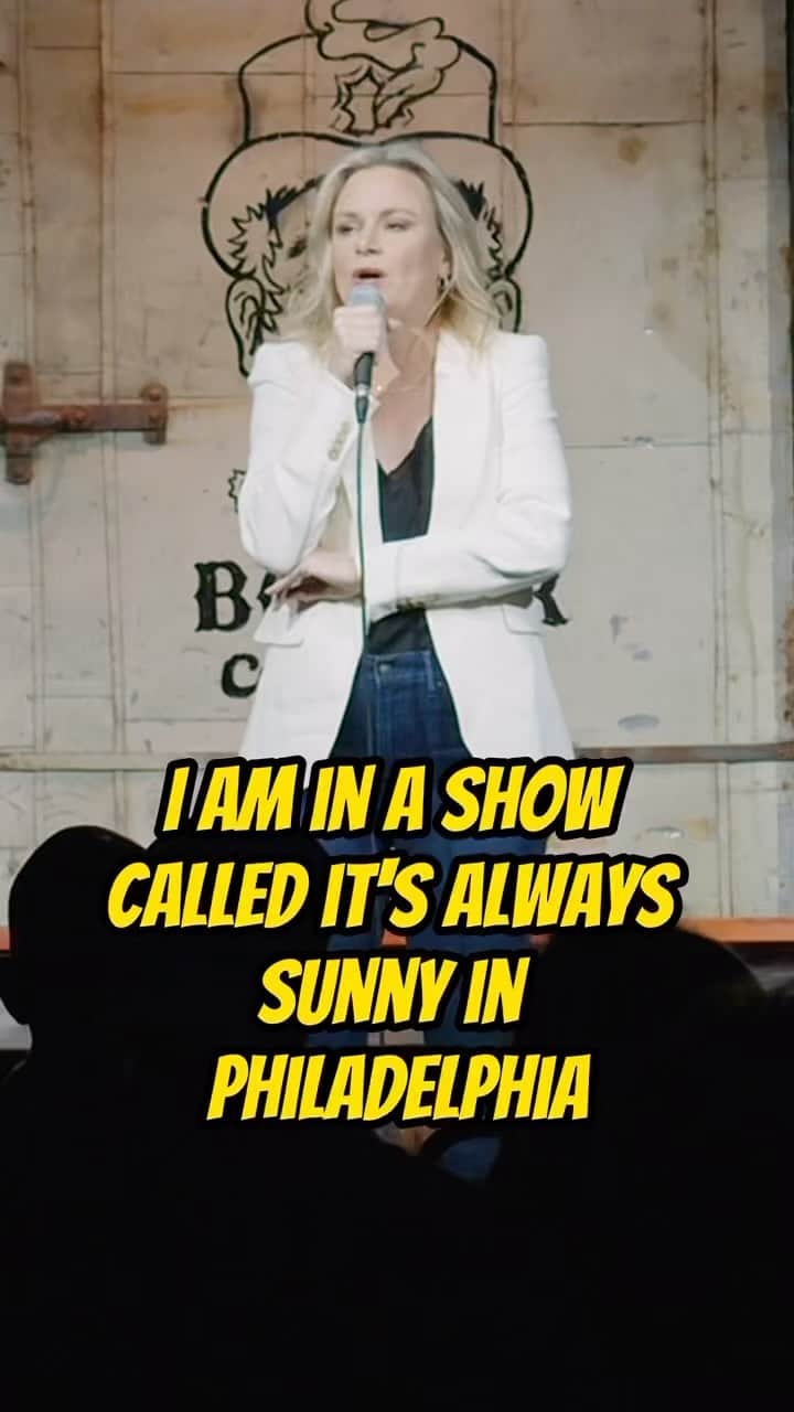 メアリー・リン・ライスカブのインスタグラム：「What show did you know me from?! 😜 🐌 #asip #standup #jokes #liveshow #gailthesnail #comedy #actor」