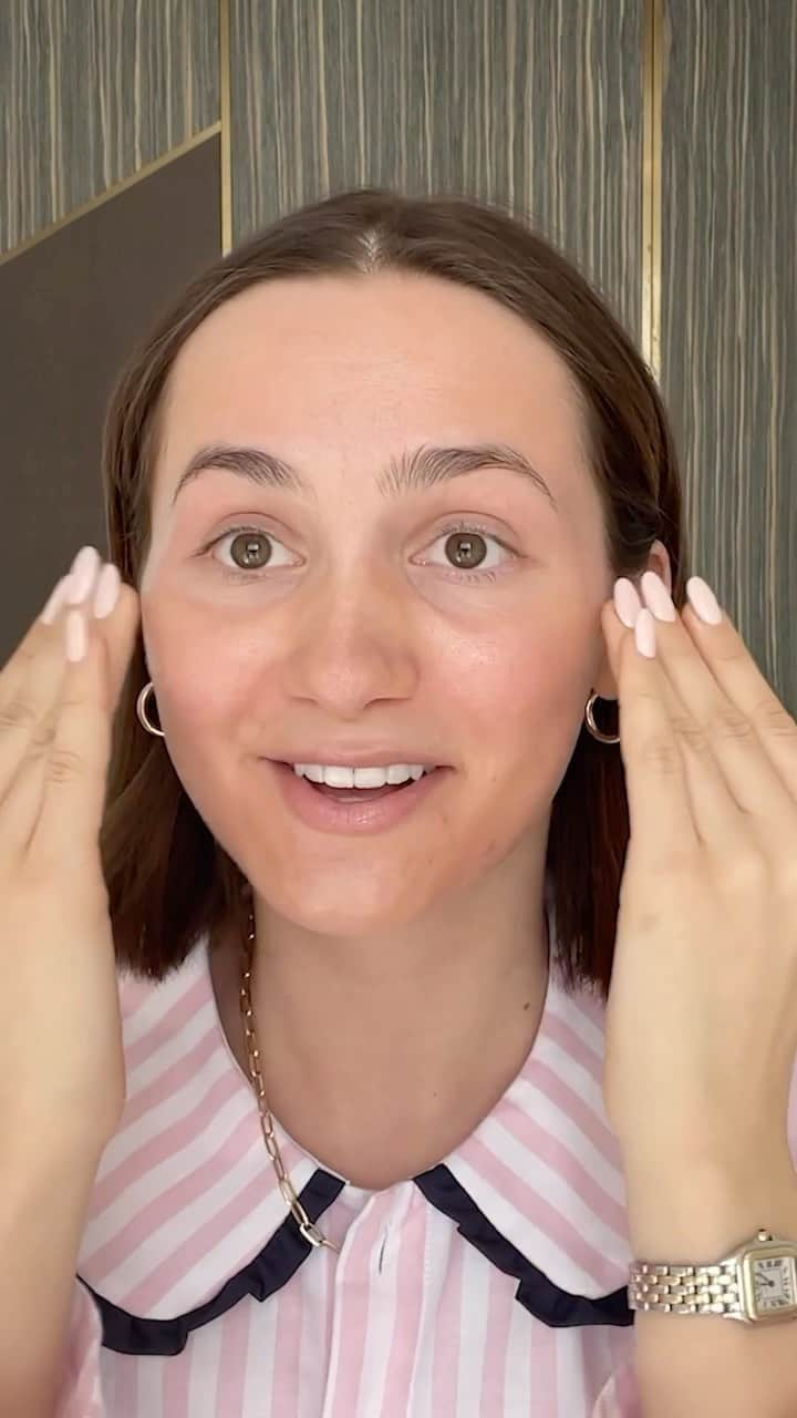 Vogue Beautyのインスタグラム：「Happy birthday, @maudeapatow! May she have all the makeup she needs for a perfect birthday look. In this episode of Vogue’s #BeautySecrets, the actor shares how she successfully stole makeup from “Sephoria” (what the cast called the makeup trailer on the set of #Euphoria.) Tap the link in our bio to watch the full episode.」