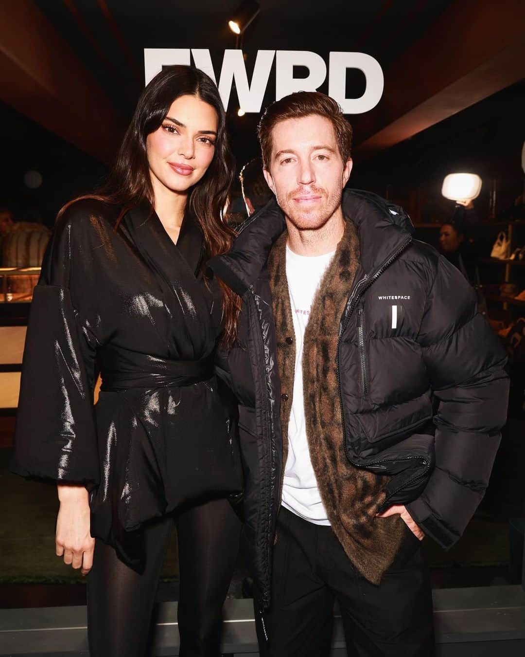 Just Jaredさんのインスタグラム写真 - (Just JaredInstagram)「Kendall Jenner posed for a photo with Shaun White while celebrating the launch of her FWRD pop-up shop in Aspen last night. We’ve got more pics over at JustJared.com! #KendallJenner #ShaunWhite Photos: BFA - Marc Patrick, Backgrid」12月16日 8時21分 - justjared