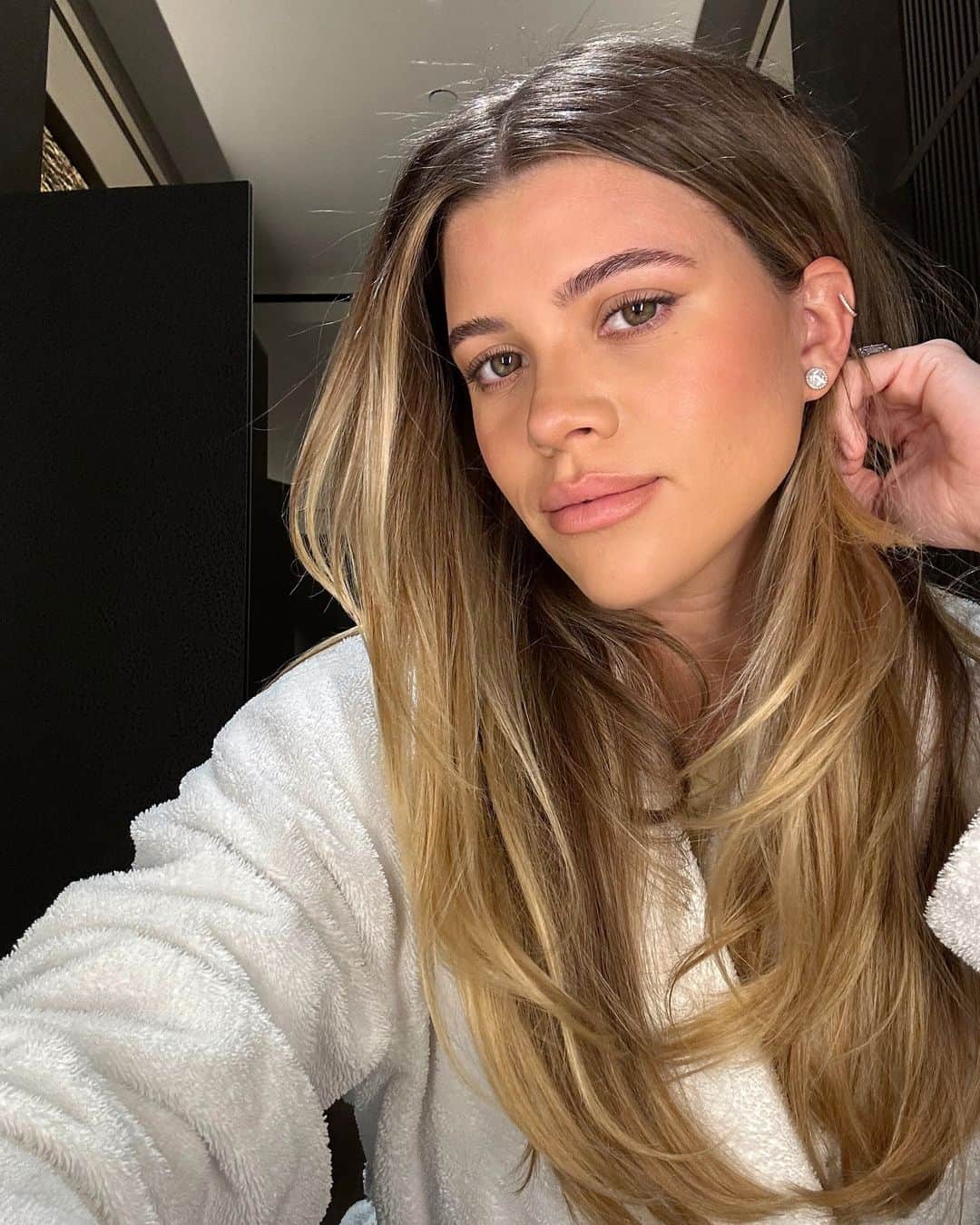 ソフィア・リッチーのインスタグラム：「🫶🏼」