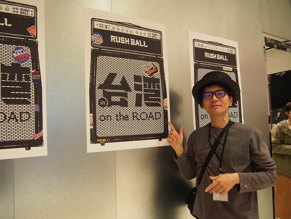 土井コマキさんのインスタグラム写真 - (土井コマキInstagram)「RUSH BALL in 台湾 on the road 2日目 台中から台北へ。都市の違いって本当にあるんだな。2日間帯同して、たくさんのことを感じ、得たものがありました。  台北では、お客さんたちにたくさん声をかけました。そしてZeppはどこでもZeppだという安心感。 #rushball #rushballintaiwan  #こまきっぷ #taiwan #台北」12月16日 9時10分 - doikomaki