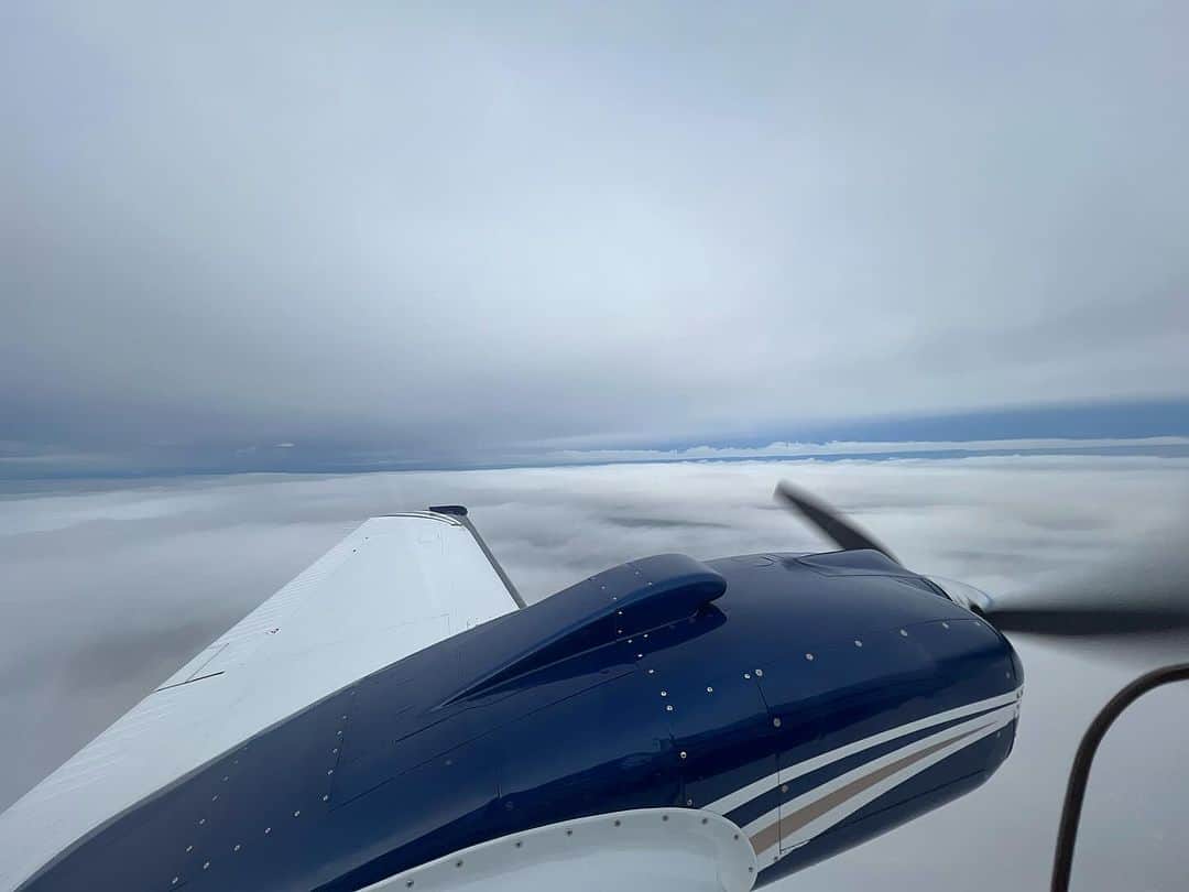 ロマン・グロージャンさんのインスタグラム写真 - (ロマン・グロージャンInstagram)「Another beautiful day in the sky  #pilot #captain #phoenixairline」12月16日 9時02分 - grosjeanromain