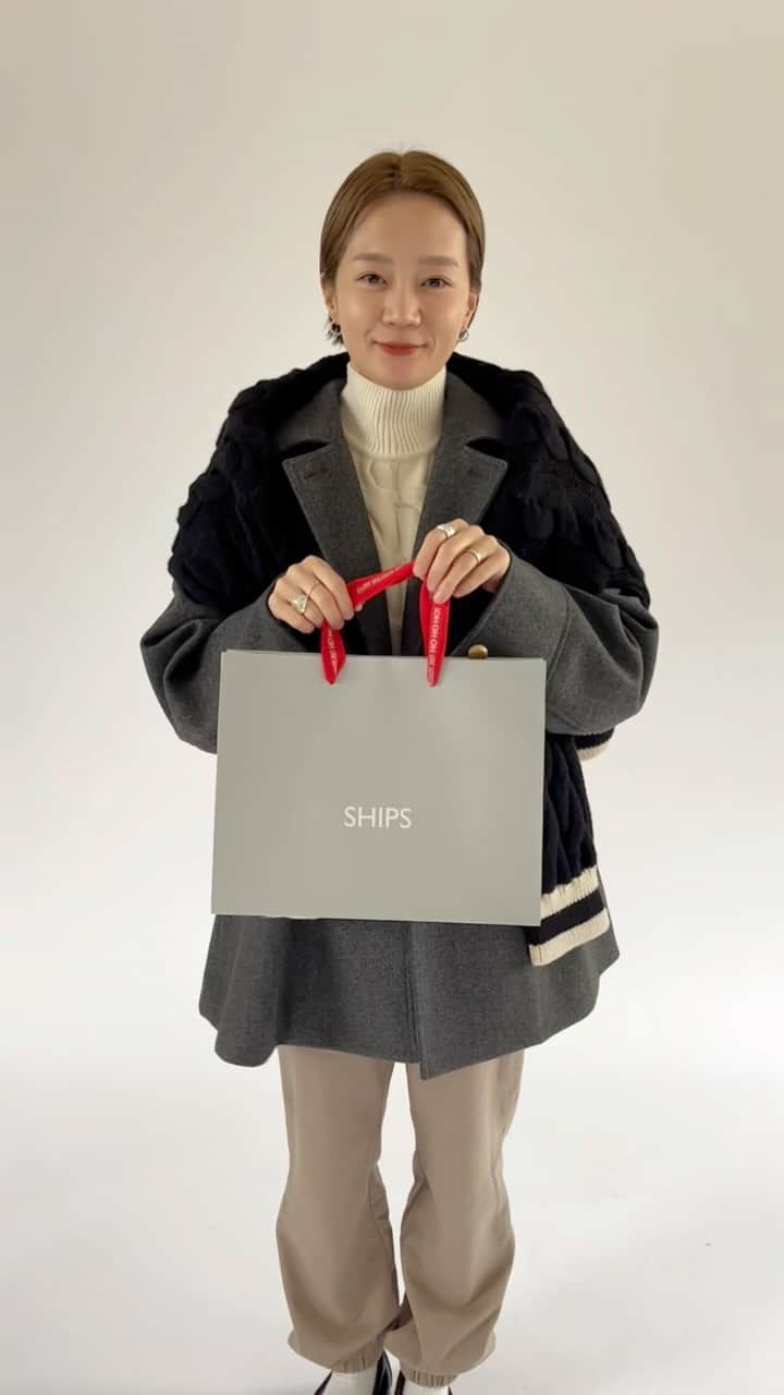 SHIPSのインスタグラム：「SHIPS HAPPY HOLIDAYS 大切な人にGIFTを贈ろう  #ships #shipshappyholidays  #shipswomen  #シップス #シップスウィメン #23fw」