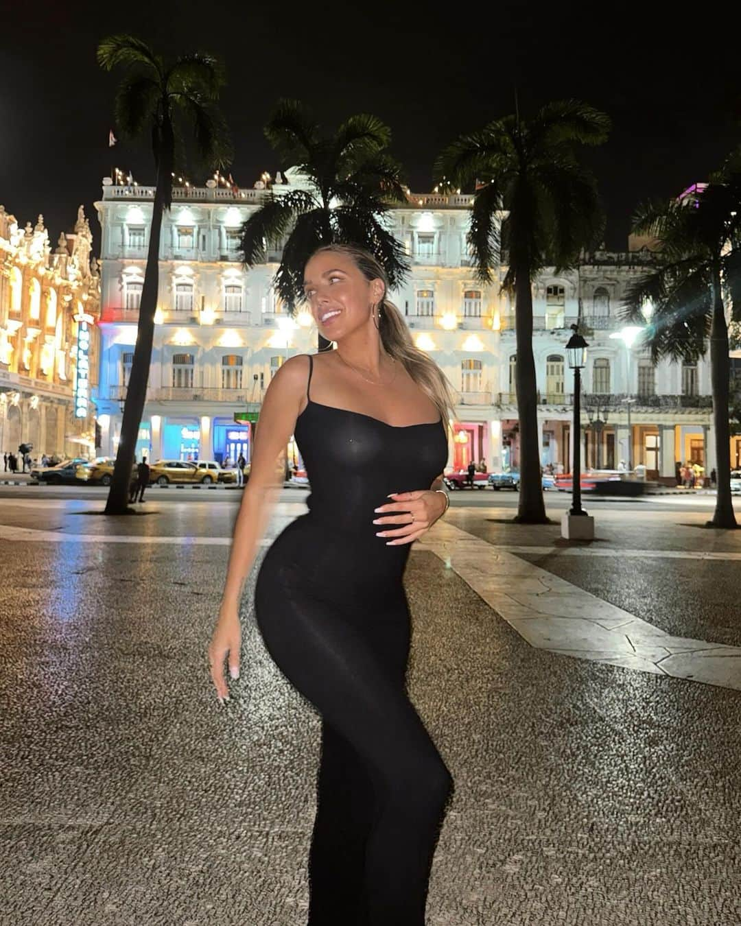 Daniella Graceさんのインスタグラム写真 - (Daniella GraceInstagram)「Havana nights 💃🏼🇨🇺」12月16日 10時42分 - daniellagrace