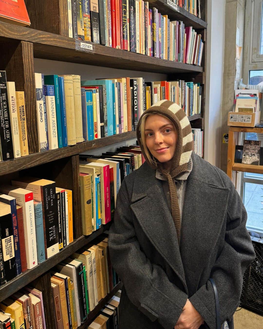 Estée Lalondeのインスタグラム：「So far in New York 🍕」