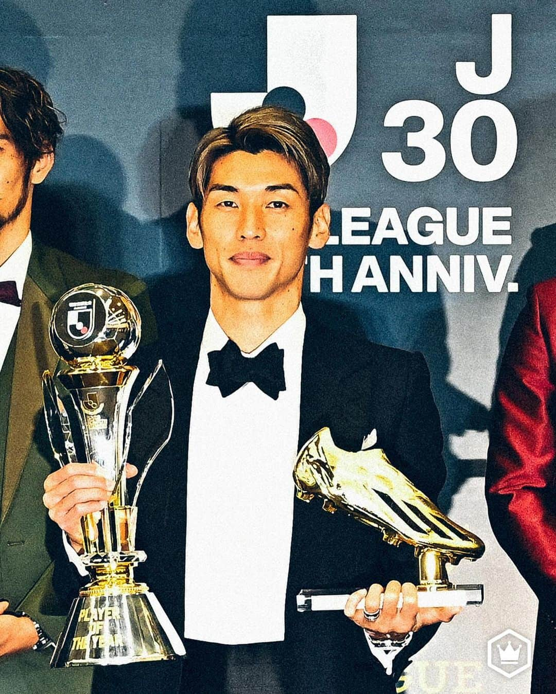 サッカーキングのインスタグラム：「. FLASH BACK THE AWARDS!! 年間MVPは大迫勇也＆ベスト11は浦和と神戸が最多タイ4選手…Jリーグアウォーズを10枚の写真で振り返る（2023.12.5）  📷Photo by @shimpeei（SOCCERKING）  #BEYOND挑みつづける #J30 #Jリーグ #JLEAGUE #J撮り #サッカーキング #サッカー #soccer #football #⚽️」