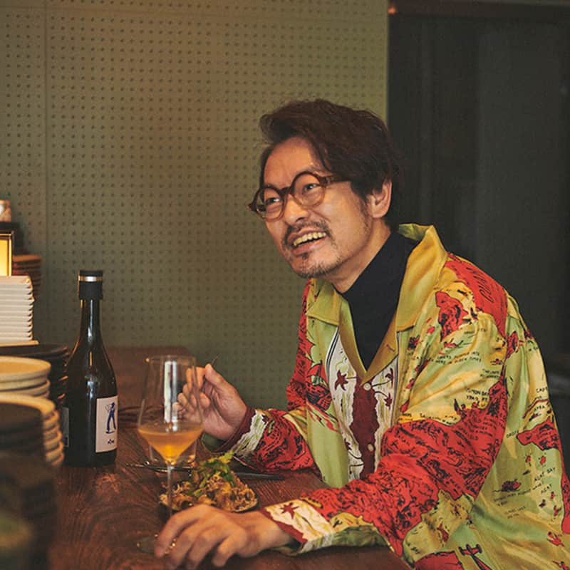 UOMOさんのインスタグラム写真 - (UOMOInstagram)「【大人のサウナ＆銭湯愛】俳優・山中 崇「サウナがなかったら、どこで台本読みしていいかわからない」  お風呂。それは男たちにとって癒やしを超えたワンダーランド。過熱するサウナブームに、老舗の町銭湯のリノベーション、大型スーパー銭湯の進出…われわれを取り巻く“浴”環境がダイナミックに移ろいつつある中、どうお風呂と向き合うのが正解なのか？　サウナ＆銭湯に魅せられた大人たちの変わらぬ、お風呂愛の告白。どうぞご湯っくりお楽しみください。  TAKASHI YAMANAKA 1978年東京都生まれ。ドラマ「ブラックファミリア〜新堂家の復讐〜」に出演中。男性専用サウナをストイックな男子校にたとえ、「気兼ねなく入れて好きですが、後楽園のスパ ラクーアや池袋のタイムズ スパ・レスタみたいな、“華やかな共学”にも惹かれる（笑）」。  記事の続きはWEB UOMOで https://www.webuomo.jp/life/355321/  #山中崇 #サウナ #銭湯 #uomo #uomo_magazine #webuomo」12月16日 12時00分 - uomo_magazine