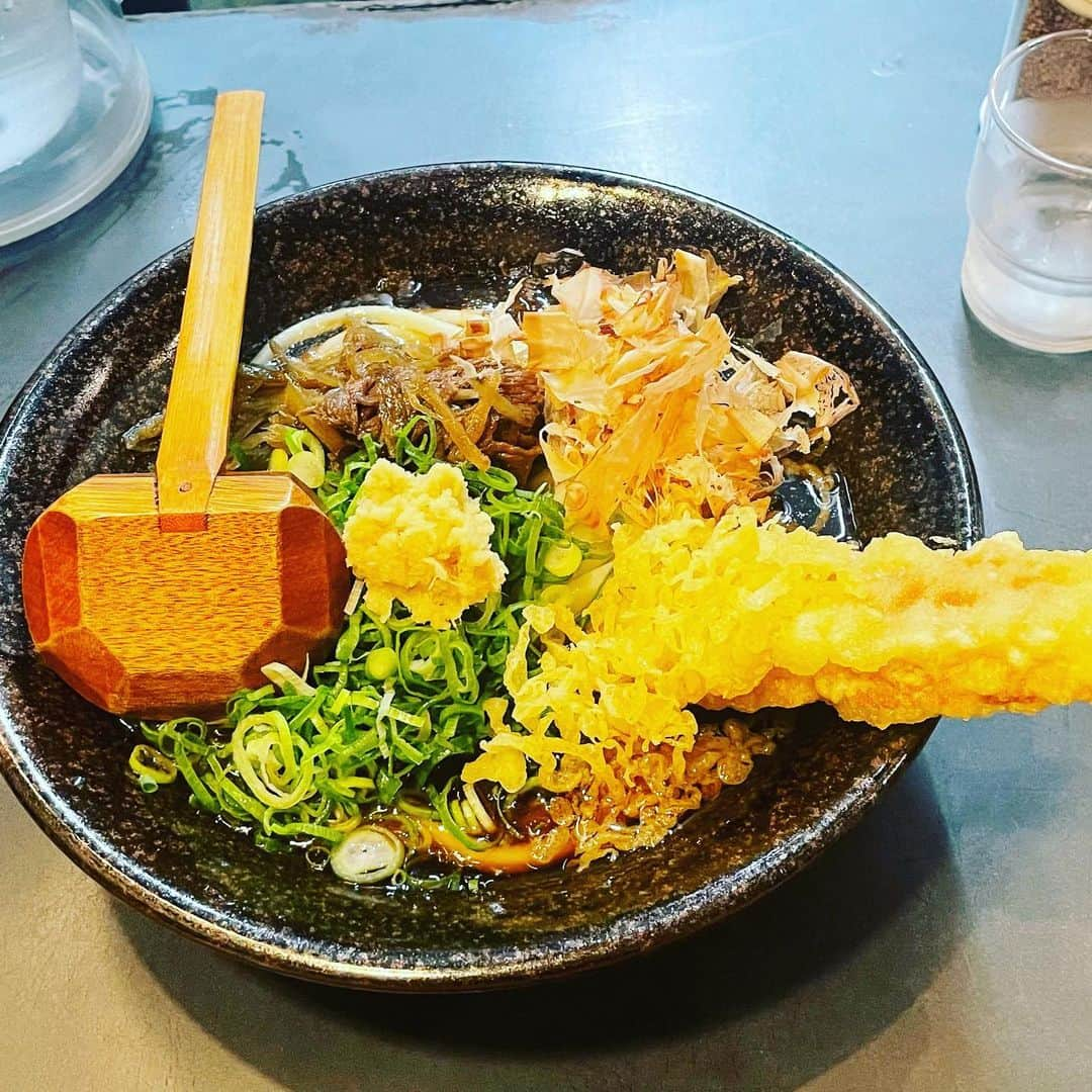 竹内知咲さんのインスタグラム写真 - (竹内知咲Instagram)「森ノ宮のうどん屋さん🍲ぺこぺこ  #天才ピアニスト #ぺこぺこ #森ノ宮」12月16日 12時34分 - tensai_pianist.takeuchi