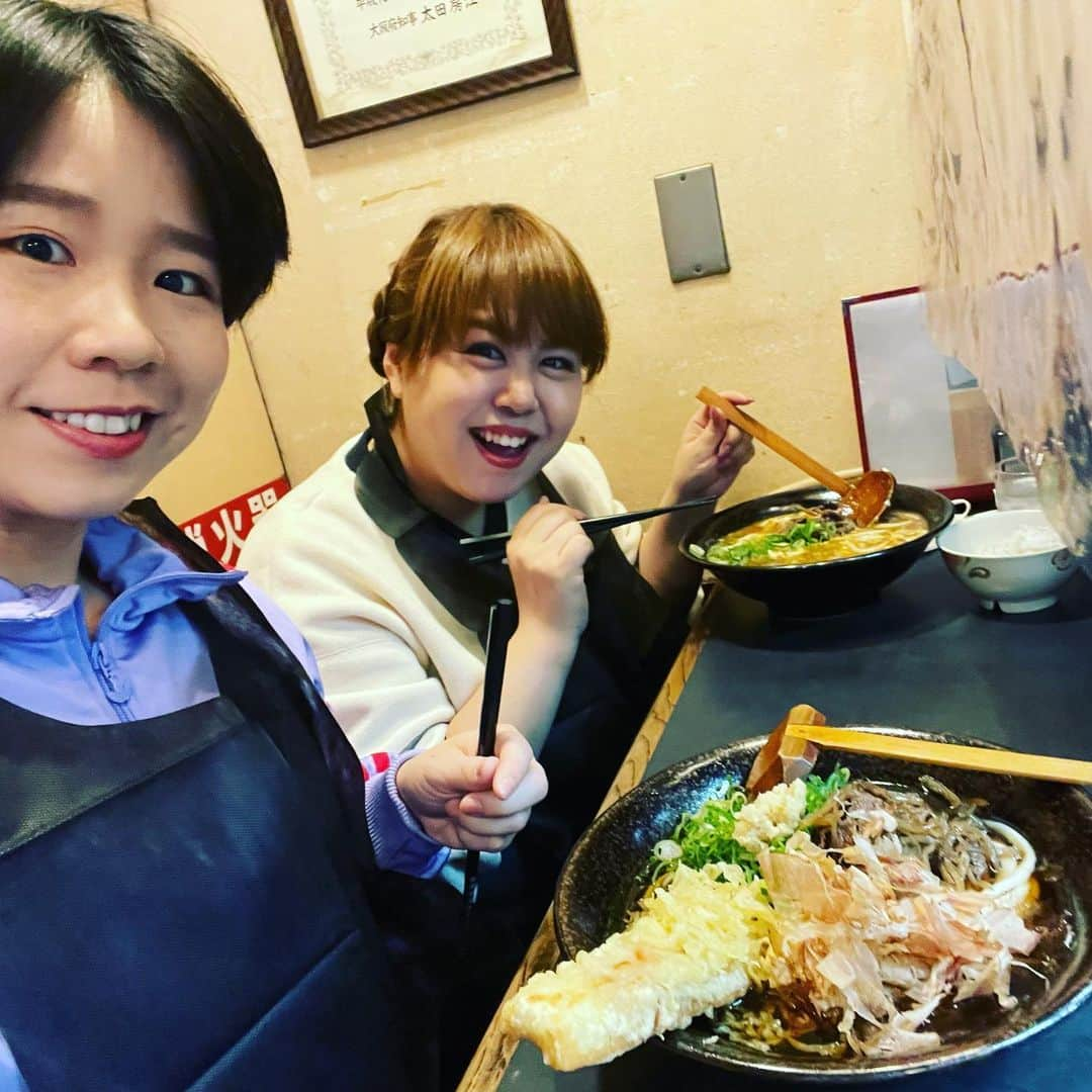 竹内知咲のインスタグラム：「森ノ宮のうどん屋さん🍲ぺこぺこ  #天才ピアニスト #ぺこぺこ #森ノ宮」