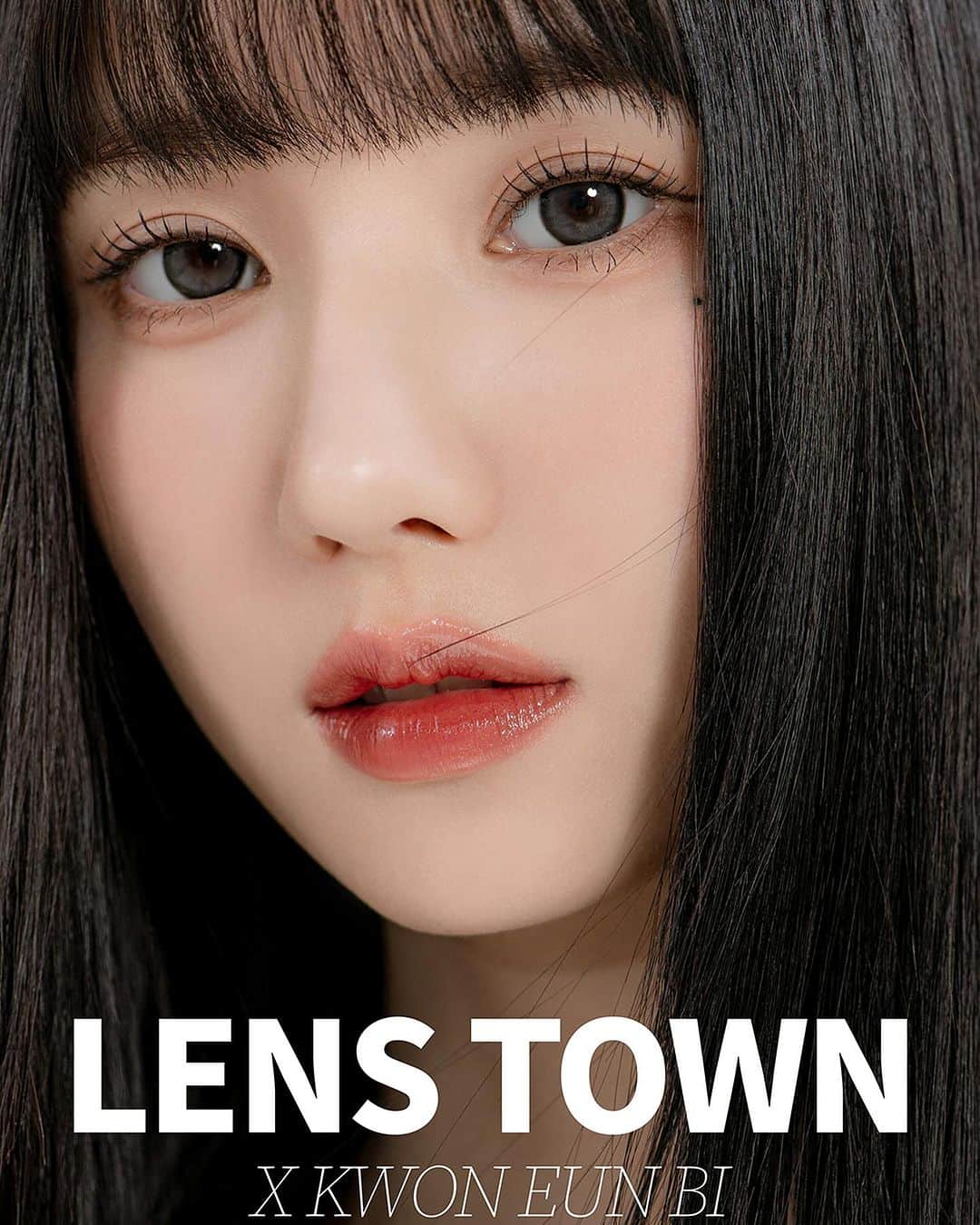 クォン・ウンビのインスタグラム：「𝐊𝐖𝐎𝐍 𝐄𝐔𝐍 𝐁𝐈 𝐗 𝐋𝐄𝐍𝐒𝐓𝐎𝐖𝐍 : 렌즈타운의 새로운 뮤즈가 되었습니다📸! ♥ 𝐖𝐄𝐋𝐂𝐎𝐌𝐄 ♥ ( @lens_town_official )  이제부터 컬러렌즈 브랜드 렌즈타운과 함께 보여 줄 은비의 눈빛에 집중해주세요👀- !   #광고 #렌즈타운 #lenstown #thepiel #ザピエル」