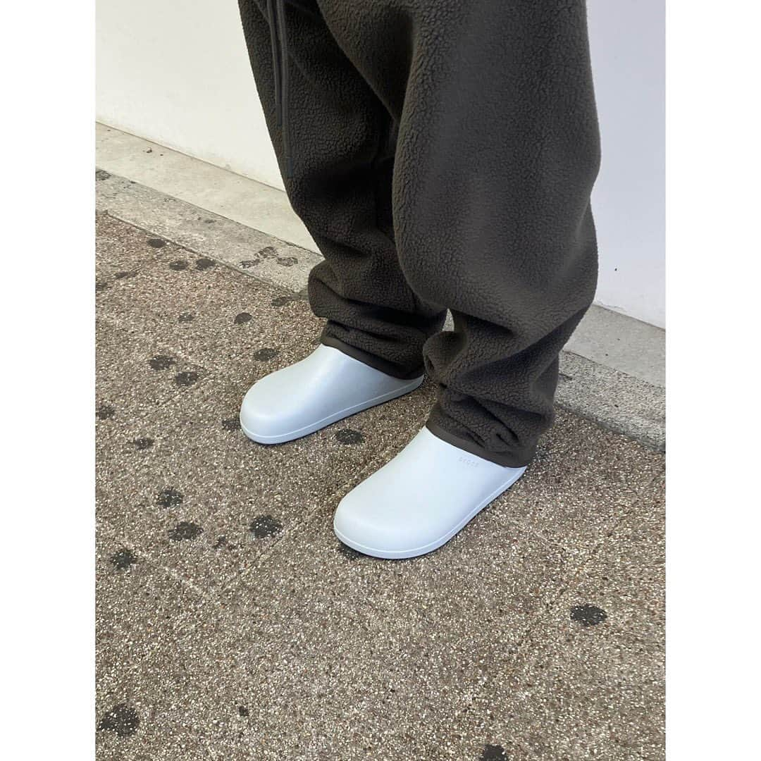 Deepinsideinc.com Storeさんのインスタグラム写真 - (Deepinsideinc.com StoreInstagram)「.  CROCS  “DYLAN CLOG”  In Stores Now.  @crocsjp #crocs」12月16日 13時22分 - deepinsideinc.comstore_men