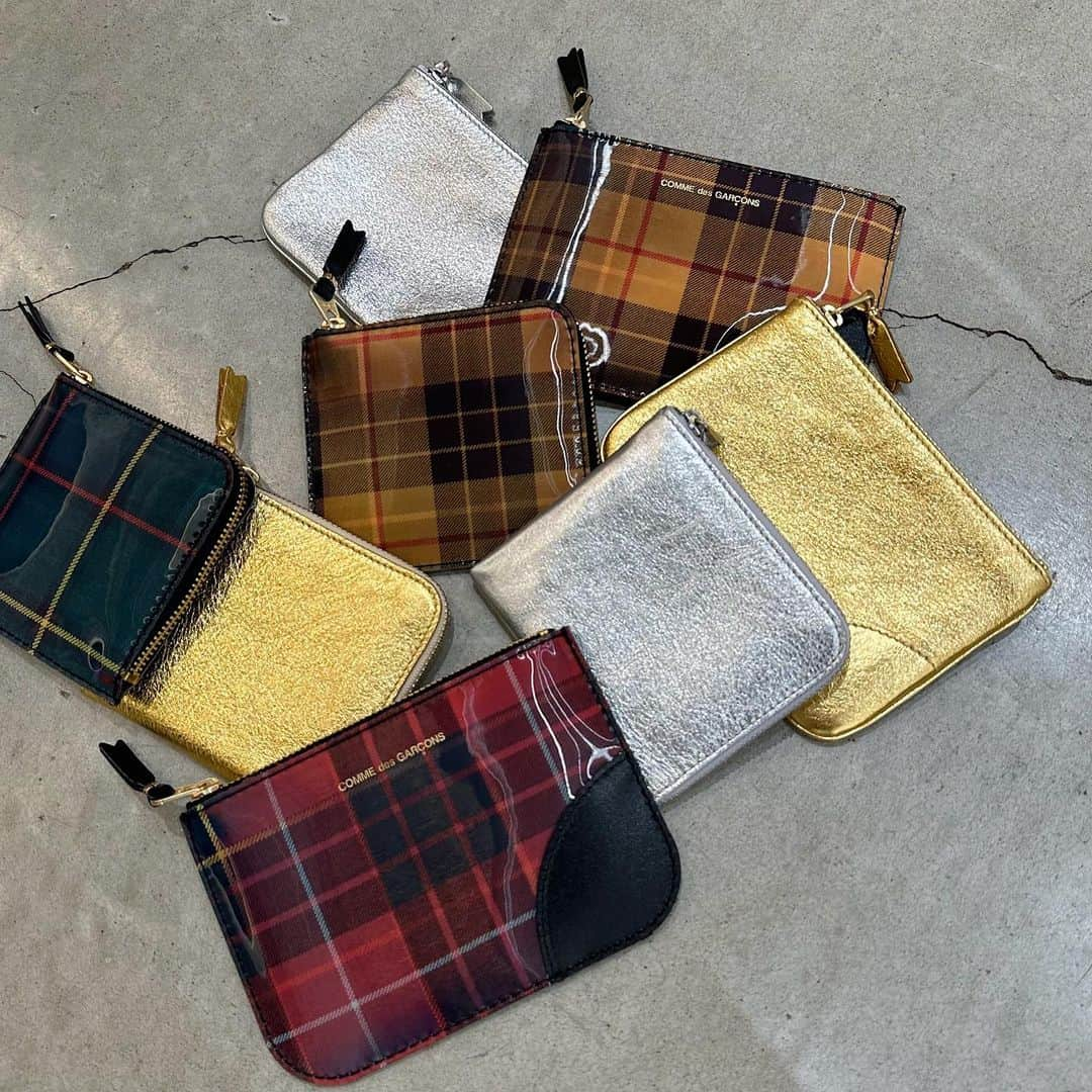 H BEAUTY&YOUTHのインスタグラム：「＜COMME DES GARÇONS WALLET＞ TARTAN POUCH ¥16,500 TARTAN L ZIP ¥16,500  #H_beautyandyouth #エイチビューティアンドユース @h_beautyandyouth  #BEAUTYANDYOUTH #ビューティアンドユース #Unitedarrows #ユナイテッドアローズ #COMMEDESGARÇONSWALLET」