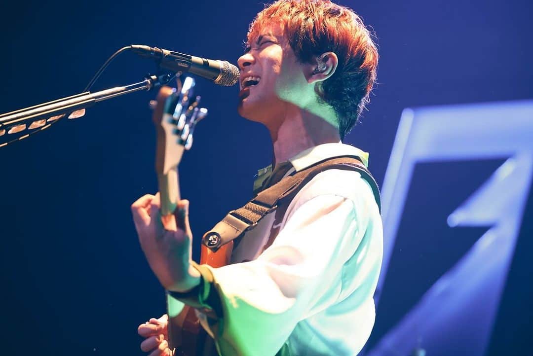 フレデリックさんのインスタグラム写真 - (フレデリックInstagram)「2023.12.15（金）Zepp Osaka Bayside 「FREDERHYTHM TOUR 2023-2024 " WELL 噛 ONE “」  #わらび餅の最初 #ドラマ #フレデリック #frederic #FRDC #frederhythm #フレデリズム photo by @nabespg」12月16日 13時49分 - frederigram