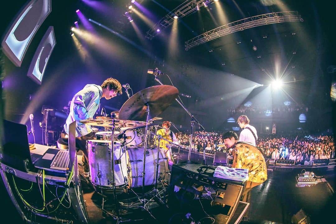 フレデリックさんのインスタグラム写真 - (フレデリックInstagram)「2023.12.15（金）Zepp Osaka Bayside 「FREDERHYTHM TOUR 2023-2024 " WELL 噛 ONE “」  #わらび餅の最初 #ドラマ #フレデリック #frederic #FRDC #frederhythm #フレデリズム photo by @nabespg」12月16日 13時49分 - frederigram