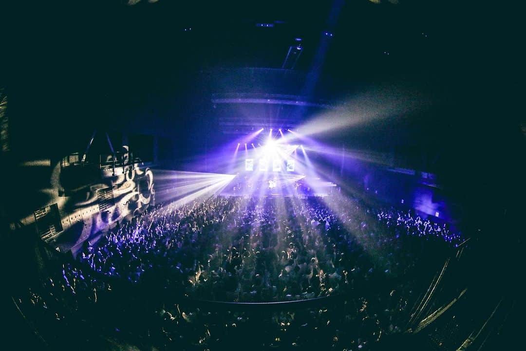 フレデリックさんのインスタグラム写真 - (フレデリックInstagram)「2023.12.15（金）Zepp Osaka Bayside 「FREDERHYTHM TOUR 2023-2024 " WELL 噛 ONE “」  #わらび餅の最初 #ドラマ #フレデリック #frederic #FRDC #frederhythm #フレデリズム photo by @nabespg」12月16日 13時49分 - frederigram