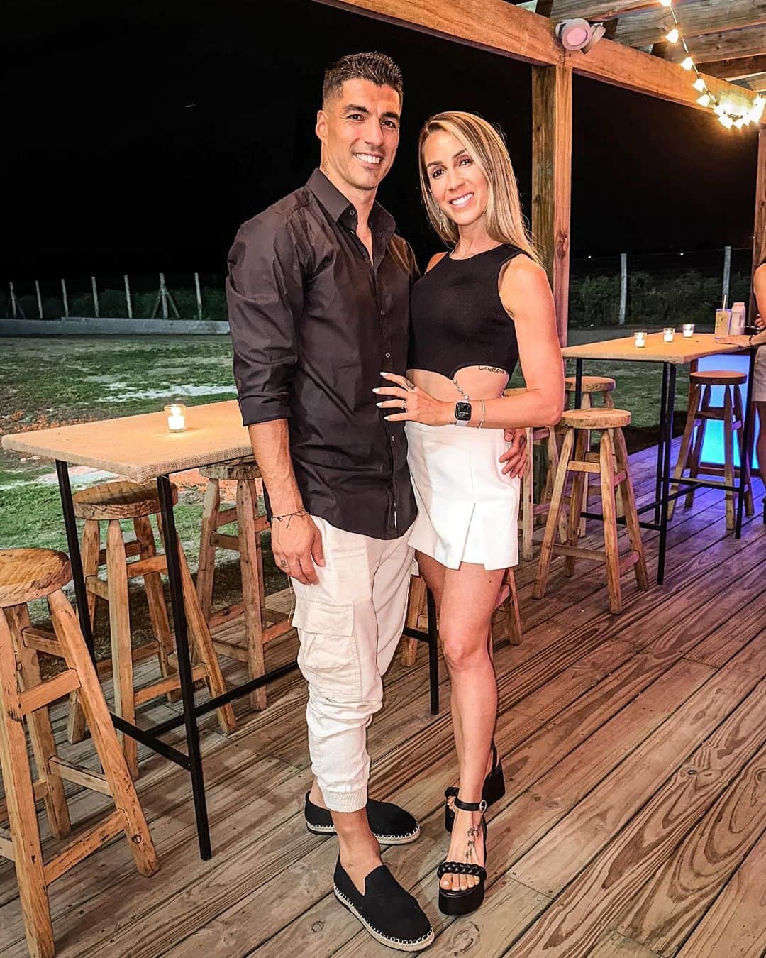 ソフィア・バルビのインスタグラム：「Contigo siempre 🍸❤️」