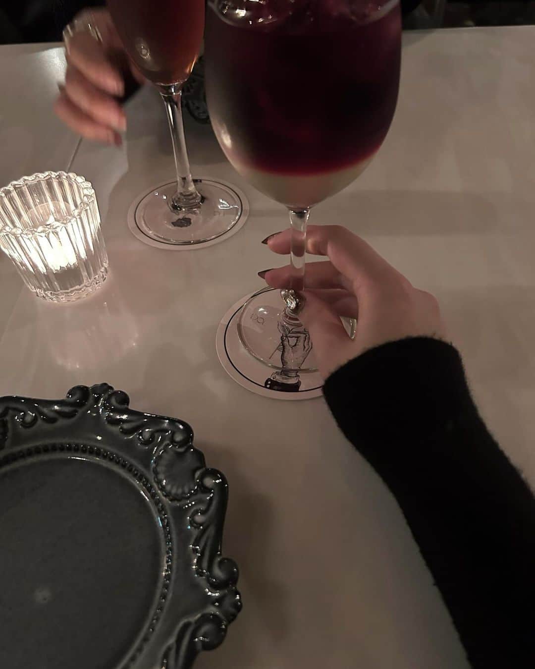 MANAのインスタグラム：「ずっと気になってたディナー🍷 少し暗めの店内、どタイプだったなぁまた行きたい」