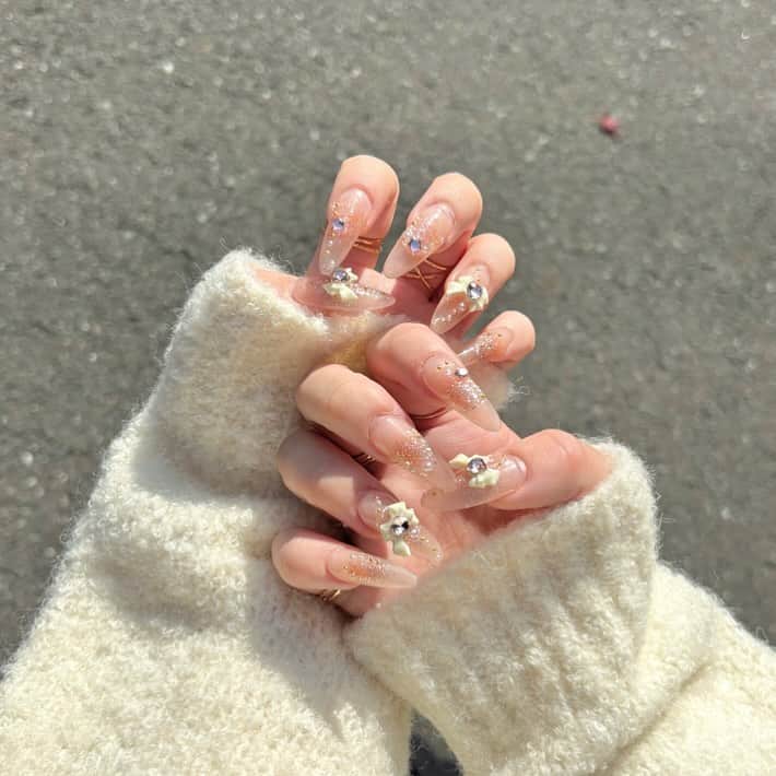 町田恵里那のインスタグラム：「🌙🎀♥️」