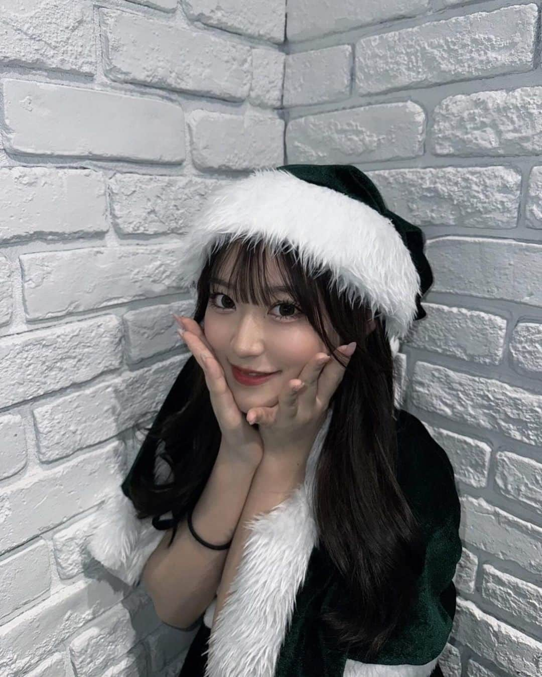 本田るあさんのインスタグラム写真 - (本田るあInstagram)「🎅🏻💗」12月16日 19時54分 - luuua_1113