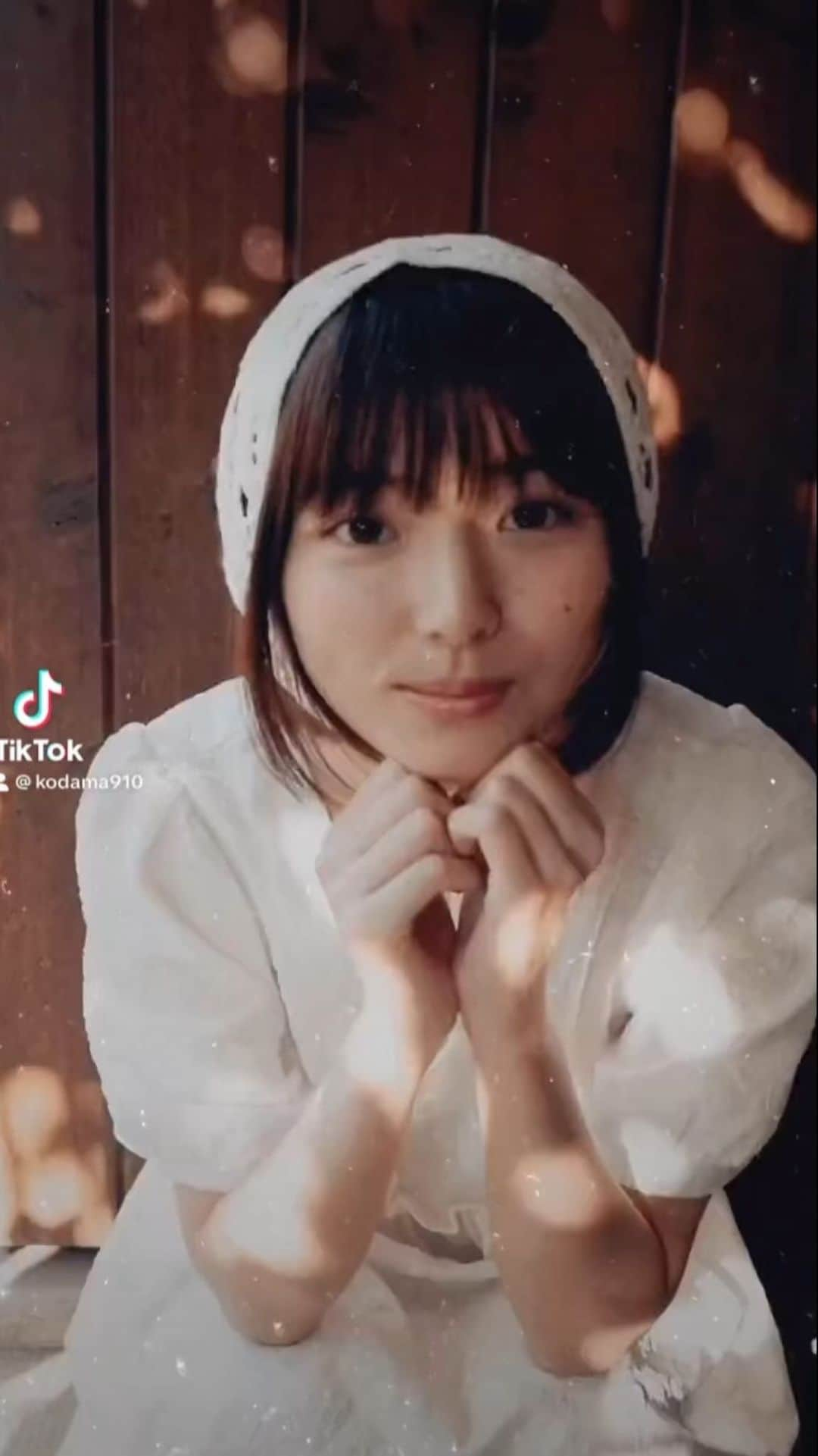 葉月つばさのインスタグラム：「白ずきんちゃん  #グラビア  #アイドル  #Tiktok  #movie」