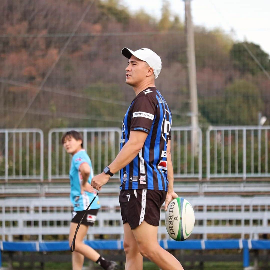 東京フェニックス・ラグビークラブさんのインスタグラム写真 - (東京フェニックス・ラグビークラブInstagram)「Captains run done✅   #トレーニング女子 #トレーニングウェア #トレーニングシャツ#女子ラグビー#ラグビー女子#ラグビー#コアトレーニング#トレーニング#東京山九フェニックス #tokyosankyuphoenix#rugby#womensrugby#training」12月16日 20時41分 - tokyo_phoenixrc