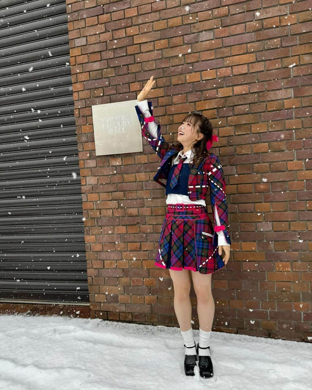 倉野尾成美のインスタグラム：「初雪がみれた札幌⛄️❄️」