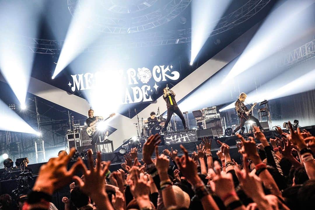 MAH さんのインスタグラム写真 - (MAH Instagram)「MERRY ROCK PARADE 2023 at Port Messe Nagoya.  #SiM #メリロ  📸 @koheisuzukiphoto」12月16日 21時09分 - mahfromsim