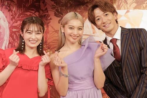 川畑春菜さんのインスタグラム写真 - (川畑春菜Instagram)「… Abema『ラブキャッチャー』 毎週土曜日22時配信✨  ゴージャスで可愛いパープルドレス💜 ハリウッド女優風HMでキラキラで華やかにしたの💖 今日も楽しいメンバーで最高でした❣️  #ヘアメイク#メイク#ゆきぽよ#イベント#ドレス#ハリウッド女優#ハリウッドメイク#abema#恋愛リアリティーショー #金か愛#ラブキャッチャー」12月16日 21時10分 - haru_1111