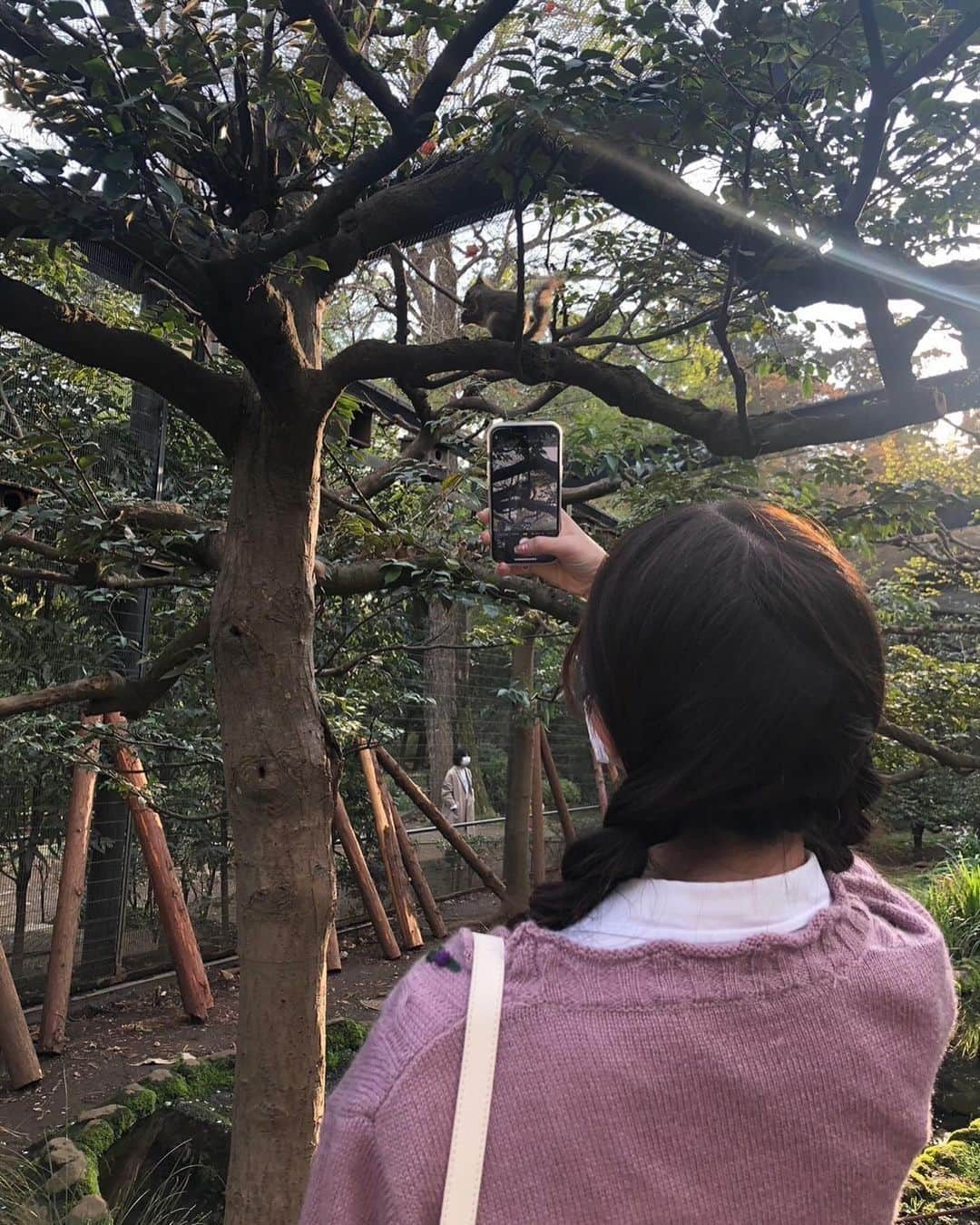 葛西杏也菜さんのインスタグラム写真 - (葛西杏也菜Instagram)「. 中学の友達とお花見してボートのって動物園行ってアトラクション乗って綺麗な景色見て盛りだくさんだった日  とてもとても楽しかったのー！ ･ ･ ･ ･ ･ ･ ･ ･ ･ . #葛西杏也菜#fjk#07#3月の写真#三つ編み#お花見コーデ#動物園」12月16日 21時38分 - ayana_kasai_official