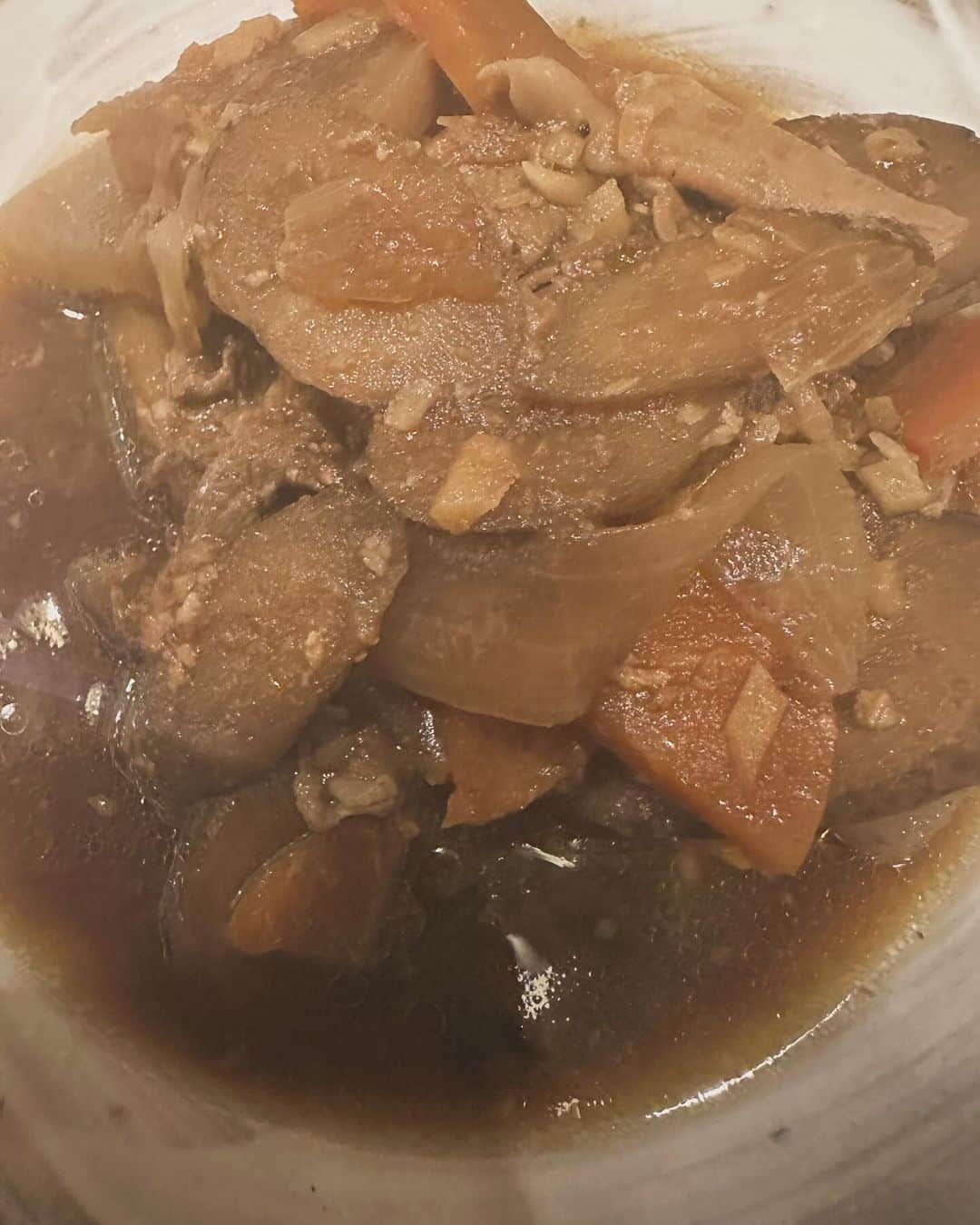 鈴木杏さんのインスタグラム写真 - (鈴木杏Instagram)「豚汁。とても美味しくできた。毎食食べても、毎回めっちゃ美味しかった。料理が美味しくできた時に、自己肯定感が爆上がりする現象に名前をつけたい。」12月16日 21時42分 - anne.suzuki.official