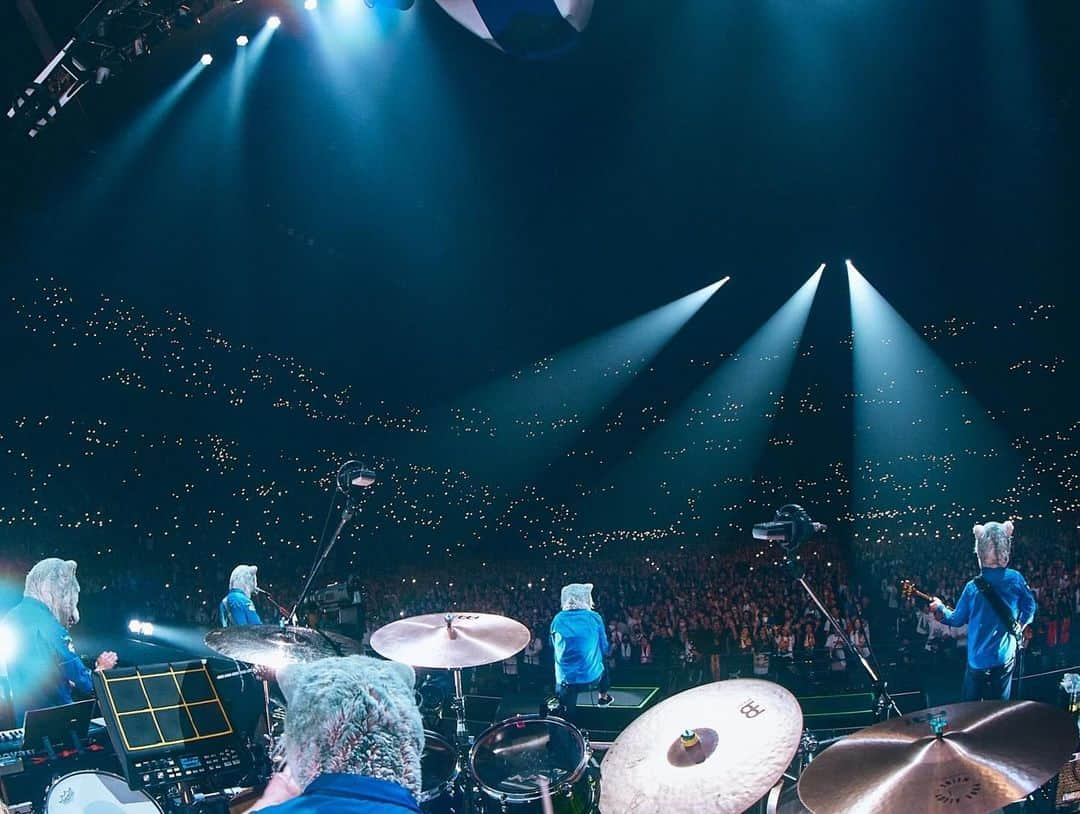 Man With A Missionさんのインスタグラム写真 - (Man With A MissionInstagram)「Saitama Super Arena Day1  What an amazing night it was!  #manwithamission  #wolvesonparade #saitama #superarena #tondesaitama #jyoudandesugana #seeyoutomorrow」12月16日 23時15分 - mwamofficial