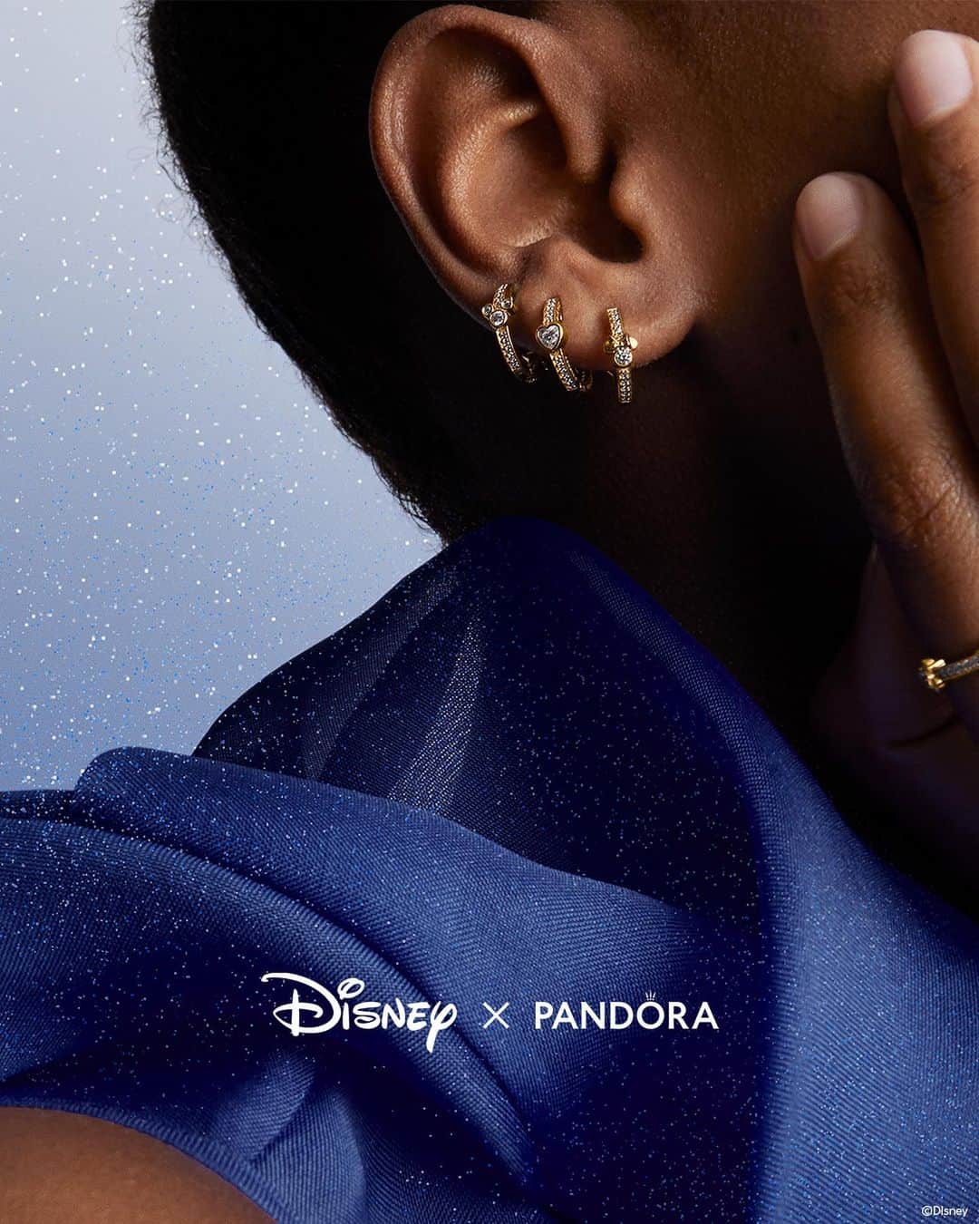 PANDORAのインスタグラム：「Wishing on a star... 🌟 Which pieces are you dreaming of these holidays? #DisneyxPandora #PandoraCharm #PandoraJewellery」