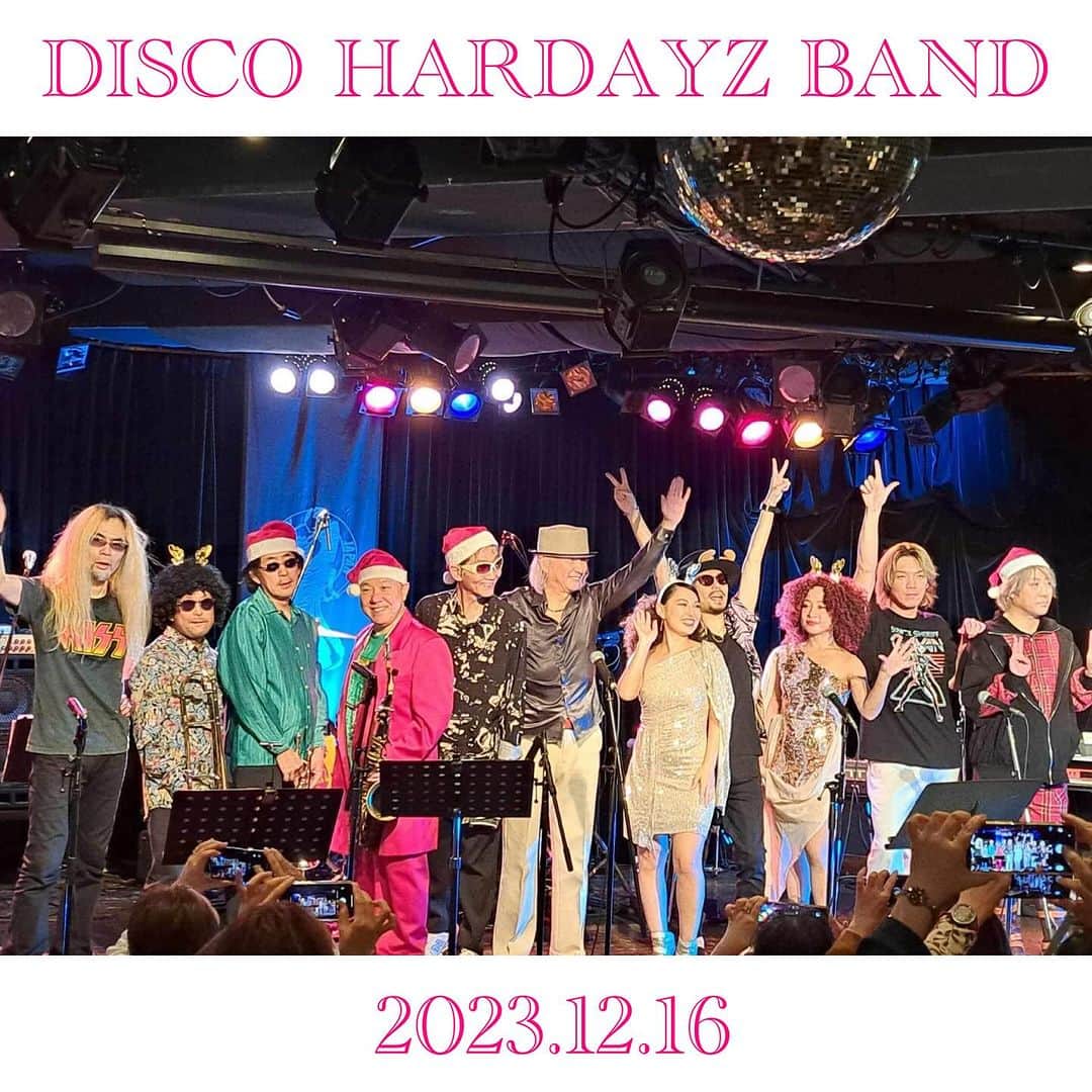 Shinnosukeさんのインスタグラム写真 - (ShinnosukeInstagram)「ディスコッコッコ🎵 お疲れ様でした！ 楽しかった〜  次回は来年5月予定🪩なのでわたるさんの為にもまた皆さん集まってくださいね。  少し早いですが良いクリスマス&お年を〜。  #disco #hardayz #band #live #funk #soul」12月17日 10時25分 - shinscapade