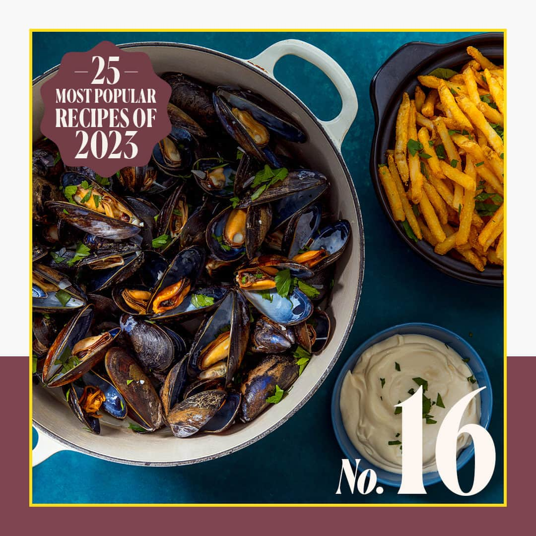 Food & Wineのインスタグラム：「Take a trip to Belgium (or France!) with our 16th most popular recipe this year, Moules Frites. Steamed in white wine, butter, and shallots, and served with Dijon mayonnaise and French fries, they make an excellent app or light meal. Get the recipe at the link in bio.   🍟: @ameliarampe, 📸: @matt_tg, 🥄: @ameliarampe」