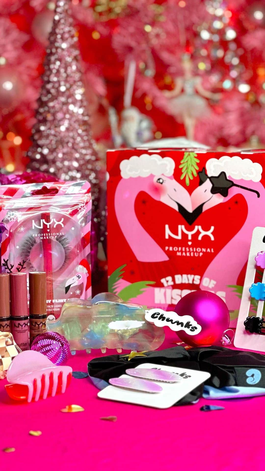 NYX Cosmeticsのインスタグラム：「💜🪩 #GIVEAWAY 🪩💜 SLEIGH the holiday szn with gifts n’ goodies from @‌nyxcosmetics & @‌chunks.shop 🤗  💘 FOLLOW @‌nyxcosmetics & @‌chunks.shop  ✨ LIKE & COMMENT A ❄️  🫶 TAG ur ride or die bff  Official Rules: US Only. No purchase necessary. You must be 18+ & a legal US resident. Starts at 10:00 PM PST on 12/16/2023 and ends at 11:59 PM PT on 12/20/2023. Odds of winning depend on the total number of entries.  #nyxcosmetics #nyxprofessionalmakeup #holidaycollection #falalalaland #veganformula #crueltyfree」