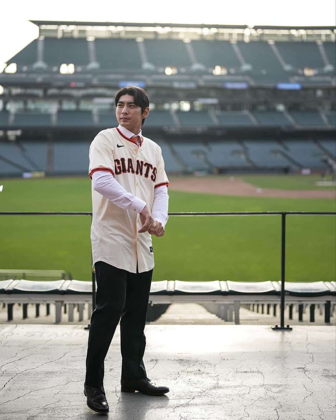 サンフランシスコ・ジャイアンツさんのインスタグラム写真 - (サンフランシスコ・ジャイアンツInstagram)「Jung Hoo’s first visit to Oracle Park was special 🙌」12月17日 6時42分 - sfgiants