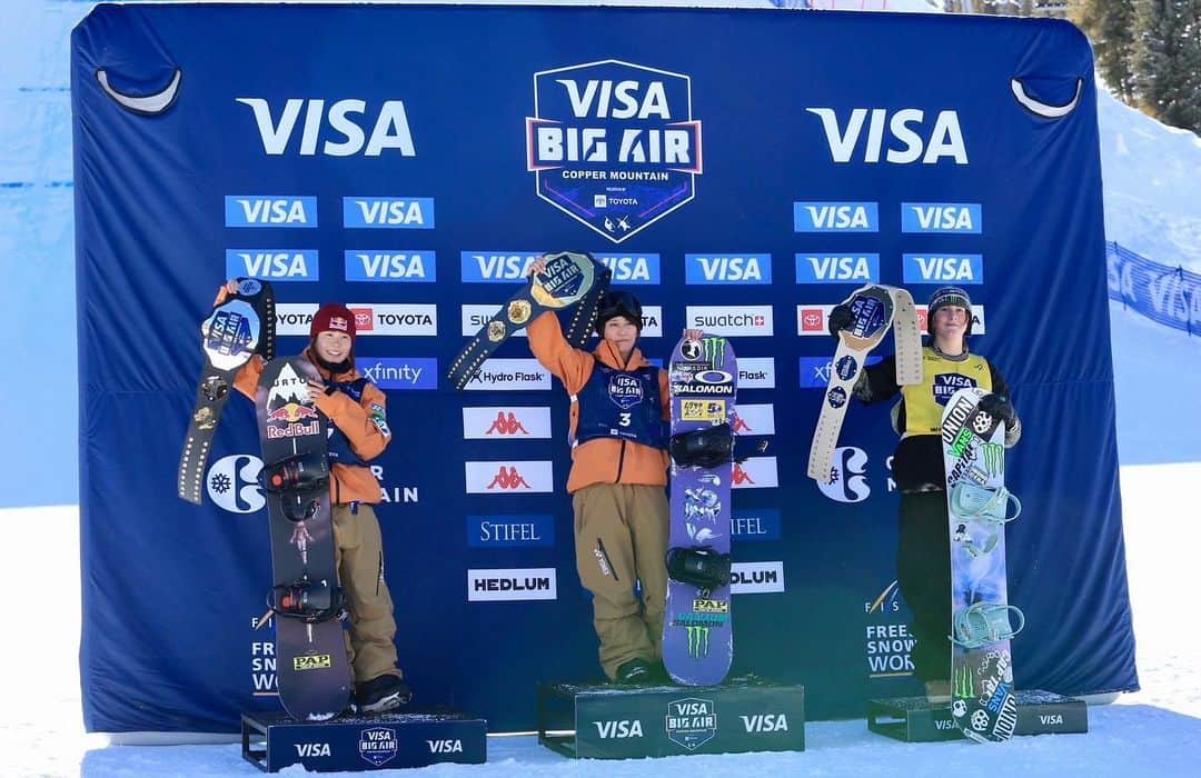 Burton Japanのインスタグラム：「コロラド州カッパーマウンテンで行われたFIS World Cupビッグエアにて深田茉莉が2位に輝きました！今シーズンBurtonチームに加入し、勢い溢れる彼女の活躍に注目です！深田茉莉のインタビューはプロフィールのリンクから！ #Burton #Snowboarding」
