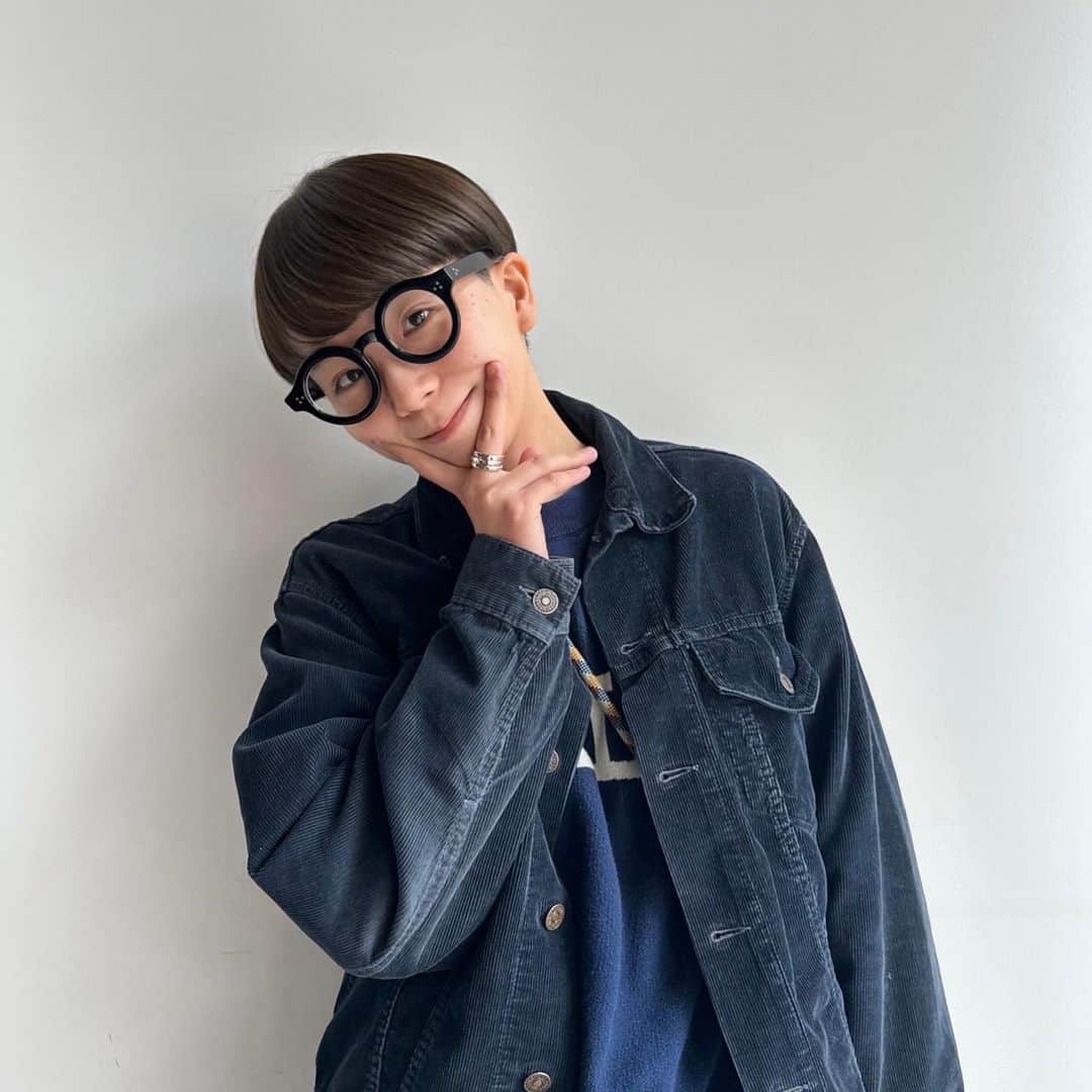 きのこのインスタグラム：「new hair & color. 年末なんでね、マッシュで年始を迎えようかなって。 いつもありがとうございます。」