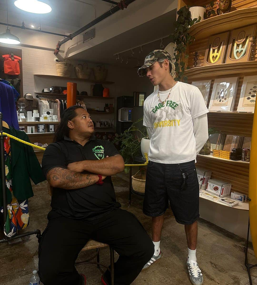 ケリア・モニーツさんのインスタグラム写真 - (ケリア・モニーツInstagram)「Another night at @honolulupawn! Safe to say I love this place @wahinehonolulu we love u」12月17日 19時10分 - keliamoniz