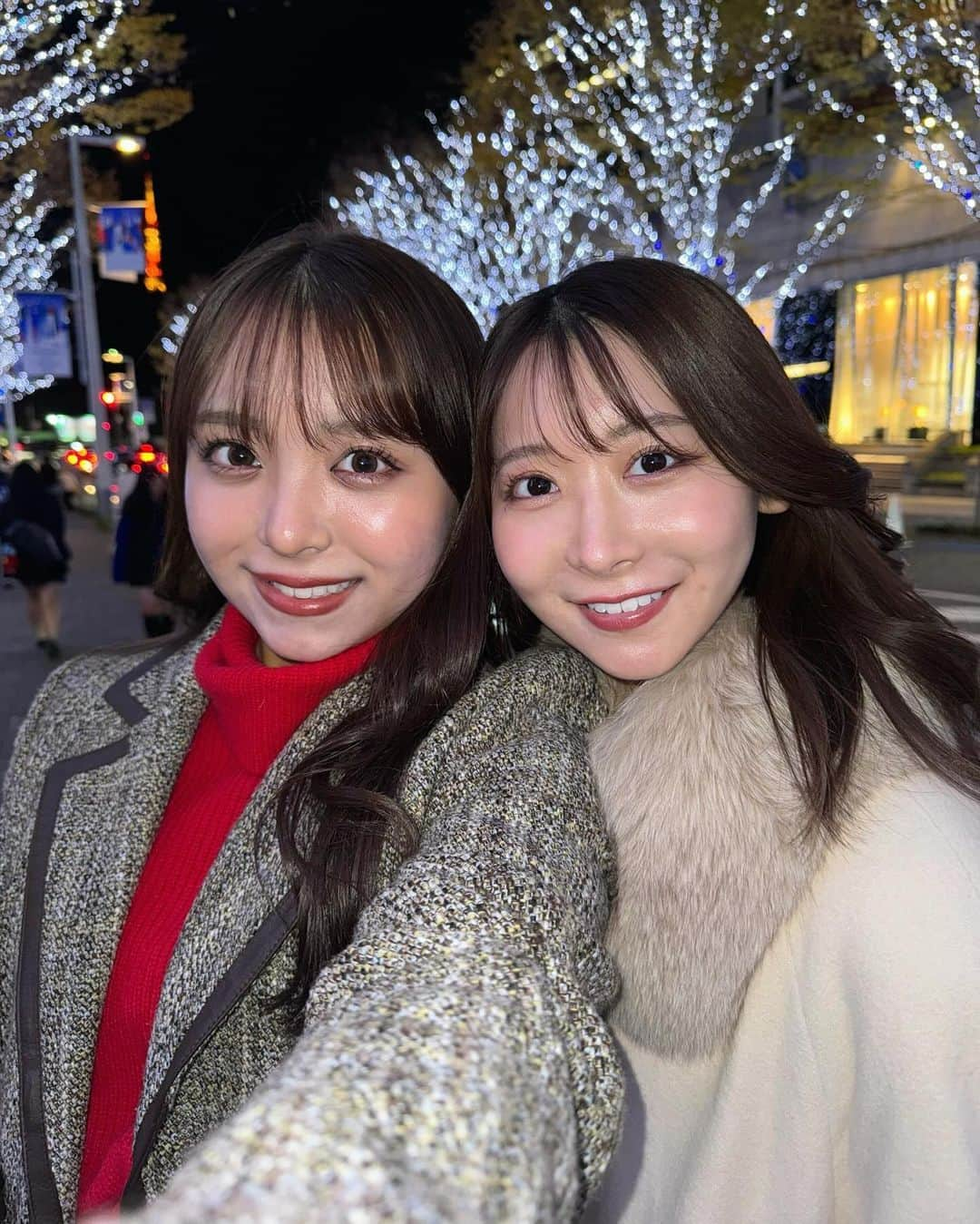 勝又彩央里さんのインスタグラム写真 - (勝又彩央里Instagram)「けやき坂イルミネーション🎄✨  明日からも頑張ろう〜！！  #イルミネーション #イルミネーション2023 #東京 #東京タワー #六本木 #六本木ヒルズ #roppongi #japan #tokyo #tokyotower #夜景 #クリスマス #クリスマスマーケット #けやき坂 #ニット #冬 #冬コーデ #ootd #女子 #姉妹 #思い出 #キラキラ #休日 #tflers #instagood #instadaily」12月17日 19時32分 - saorinoel