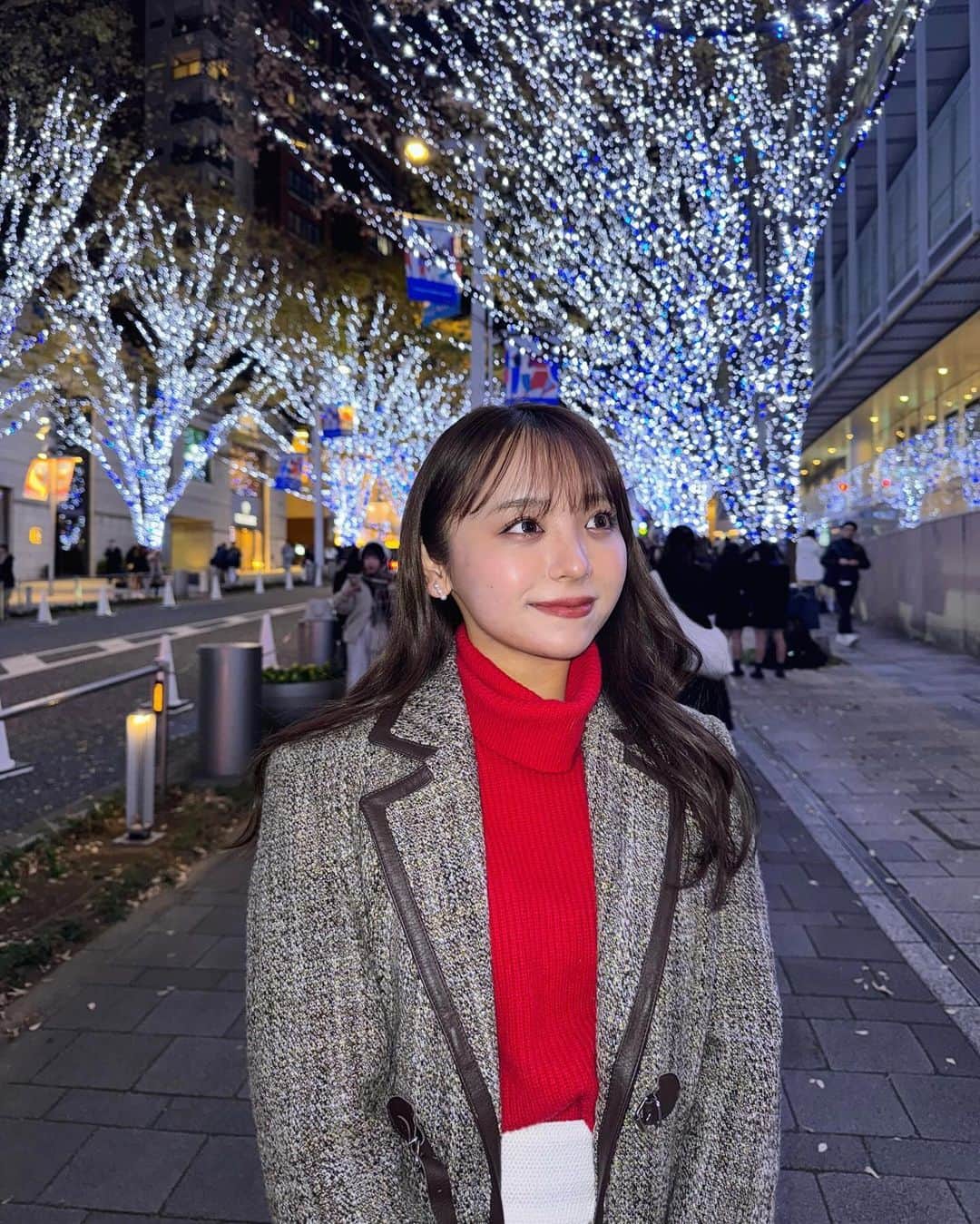 勝又彩央里さんのインスタグラム写真 - (勝又彩央里Instagram)「けやき坂イルミネーション🎄✨  明日からも頑張ろう〜！！  #イルミネーション #イルミネーション2023 #東京 #東京タワー #六本木 #六本木ヒルズ #roppongi #japan #tokyo #tokyotower #夜景 #クリスマス #クリスマスマーケット #けやき坂 #ニット #冬 #冬コーデ #ootd #女子 #姉妹 #思い出 #キラキラ #休日 #tflers #instagood #instadaily」12月17日 19時32分 - saorinoel