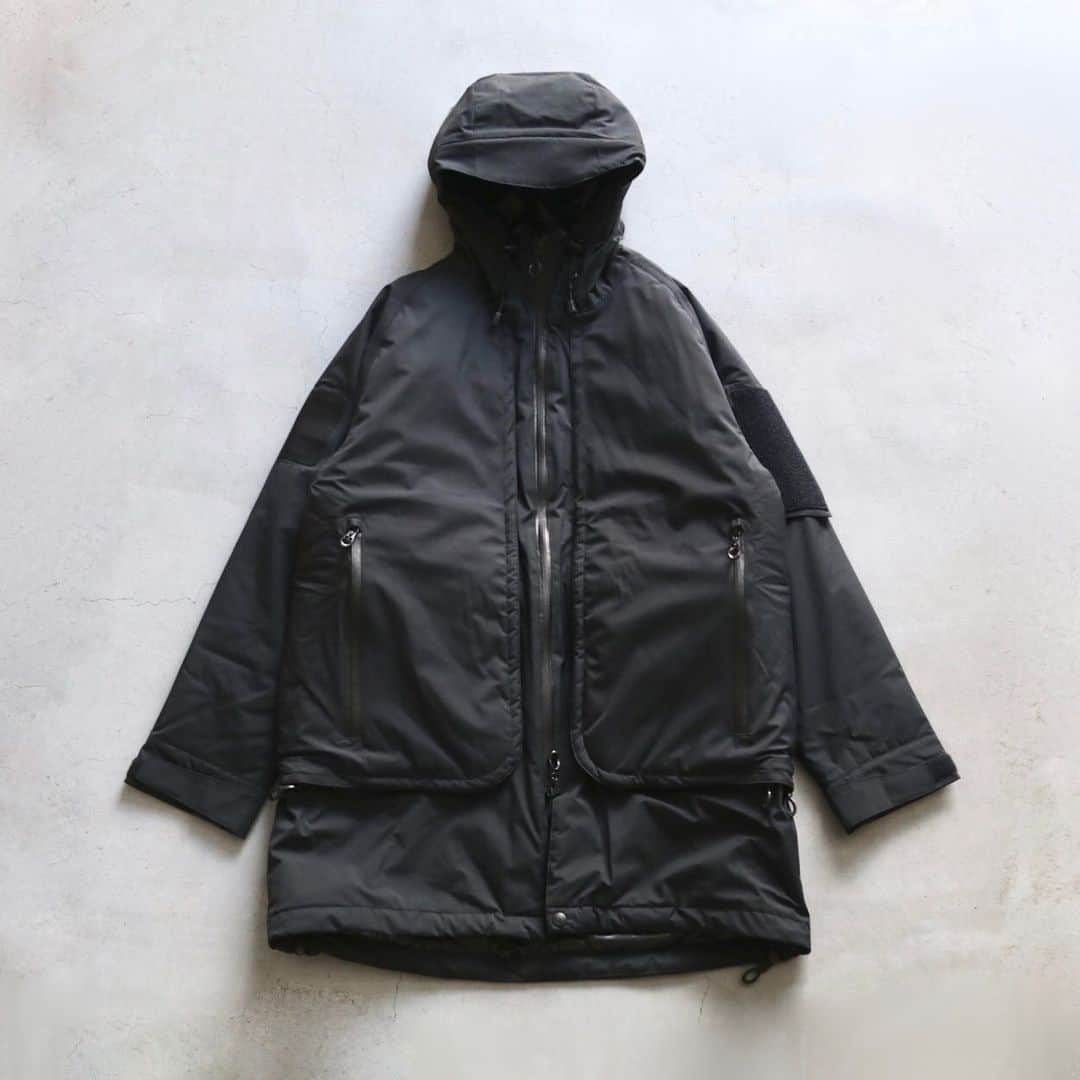 wonder_mountain_irieのインスタグラム：「【#2023_WINTER_SALE】 MOUT RECON TAILOR / マウトリーコンテーラー “INSHULATION SHOOTING HARD SHEEL COAT” ￥154,000- > ¥107,800- [30%OFF] _ 〈online store / @digital_mountain〉 https://www.digital-mountain.net _ 【オンラインストア#DigitalMountain へのご注文、発送】 *24時間受付 *14時までのご注文で即日発送 tel：084-973-8204 _ We can send your order overseas. Ordering procedure details can be found  here. > > http://www.digital-mountain.net/html/page56.html _ #moutrecontailor  #マウトリーコンテーラー _ 実店舗： @wonder_mountain_ 〒720-0043 広島県福山市船町2-23 JR 「#福山駅」より徒歩10分 #WonderMountain #ワンダーマウンテン #japan #hiroshima #福山 #福山市 #尾道 #倉敷 #鞆の浦 近く _ @hacbywondermountain _」