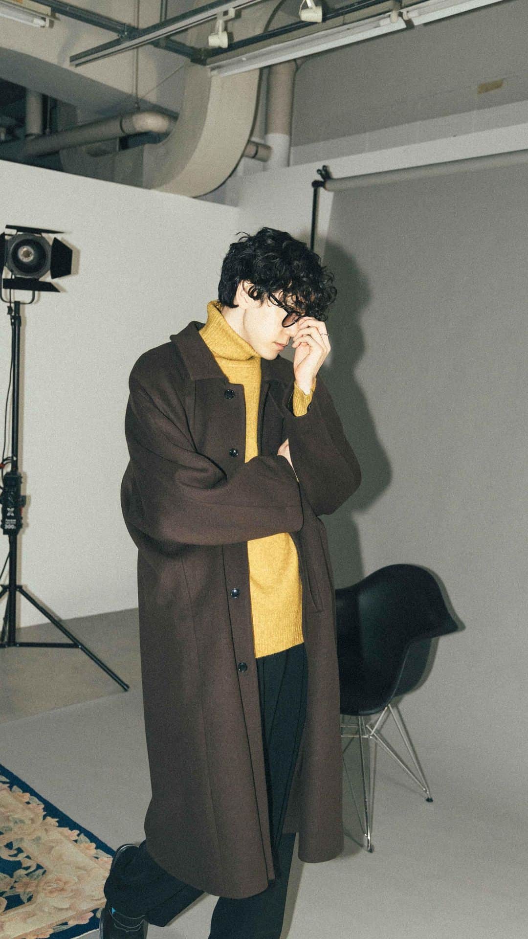 Lui's Lui's official instagramのインスタグラム：「Lui's SHUHEI @6huhe1_23 / 3LOOK  LOOK 1 outer Double Zip Monster MA-1/Bomber Jacket  LOOK 2 outer High quality beaver melton volume long coat  LOOK 3 outer white goose big down jacket」