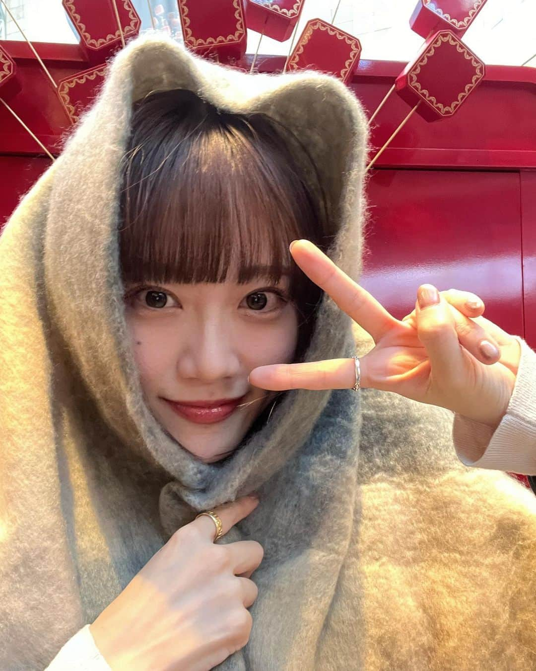 菜々香さんのインスタグラム写真 - (菜々香Instagram)「HOLIDAY❄️🧣 昨日はTシャツ、今日はマフラー🥺 冬が本気を出し始める！❄︎🤧  #HOLIDAY#OOTD#xmasシーズン#菜々香」12月17日 20時11分 - 7.na_na_ka