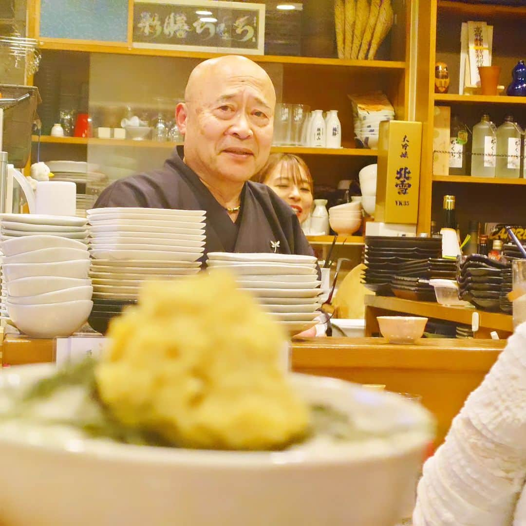 伊勢みずほさんのインスタグラム写真 - (伊勢みずほInstagram)「長芋そうめん😭生姜玉子ごはん😭 ツルじいマスター😭　  家族の元へ帰られたマスターは 変わらず楽しそうに素敵なマスターでした✨  振り返れば、 マスターが新潟にいらした年月は貴重で、 その間に出逢うことができ、 お料理をいただくことができ、 お人柄が味になるのだと教わりました。  やっぱり最高に美味しくて沁みるお料理でした。  昨日は東京に住む幼馴染み夫婦と ほっこり和みの時間を過ごさせていただきました🍚  次はいつ来られるかな。 またすぐに行きたいなぁ🥰  #彩膳ちくら #大山駅グルメ #大山駅 #東京グルメ #伊勢みずほ #感謝」12月17日 14時03分 - isemizuhoo