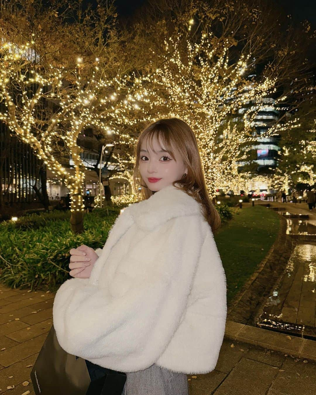 白石佑梨亜さんのインスタグラム写真 - (白石佑梨亜Instagram)「イルミネーション🎄✨ 一緒に見たいね🌟」12月17日 20時35分 - yuria.1