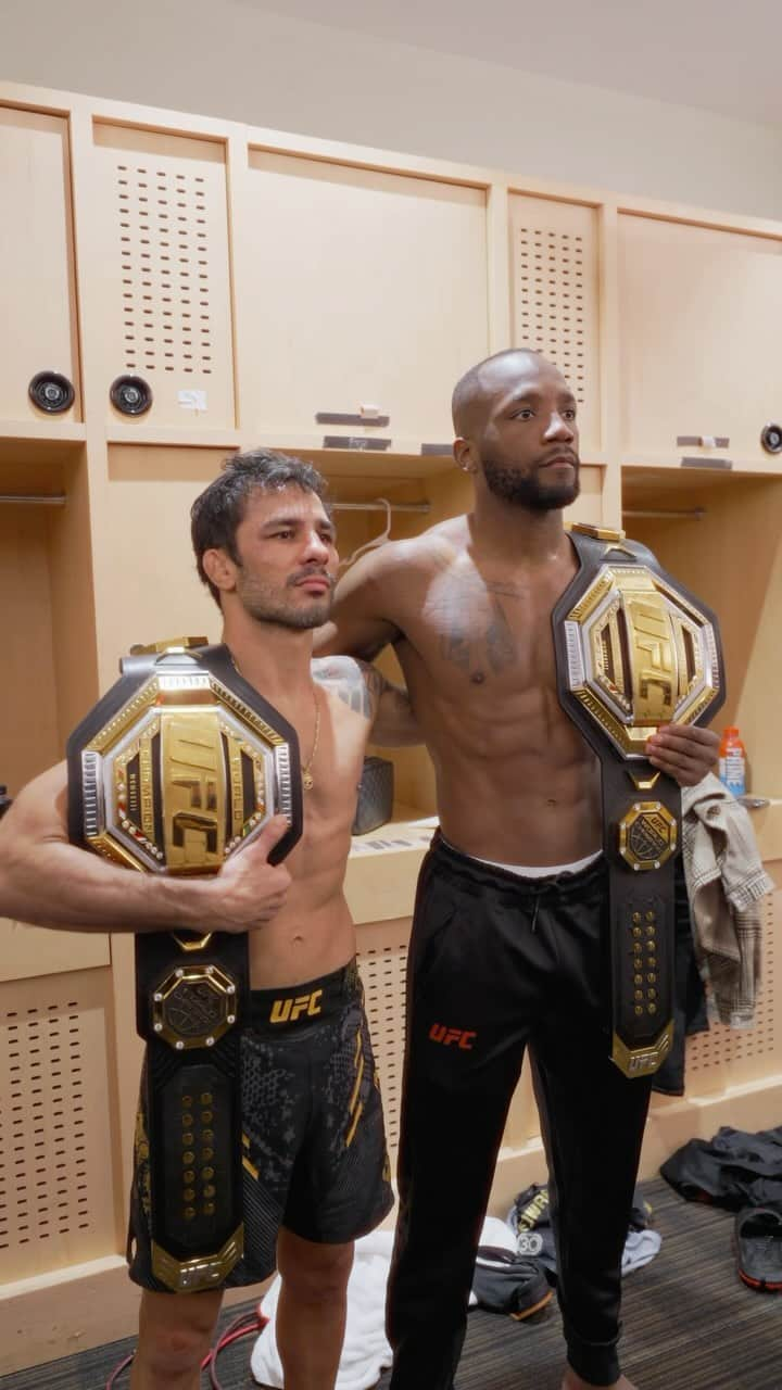 UFCのインスタグラム：「@LeonEdwardsMMA 🤝 @Pantoja_Oficial  Our two champs celebrate together after winning at #UFC296」